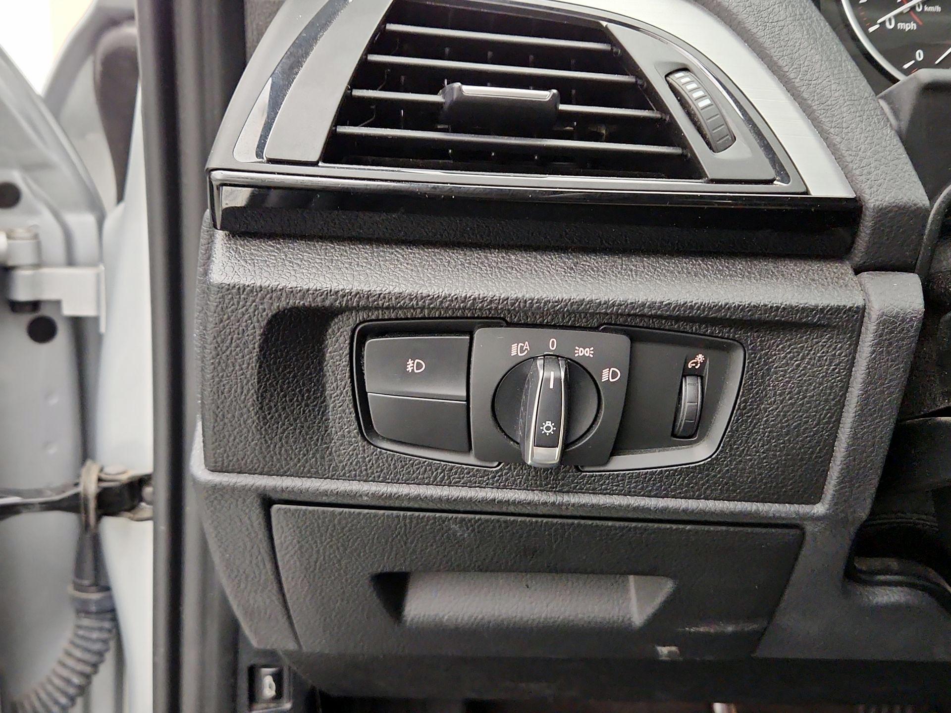 Thumbnail: 2016 BMW 2 Series - 13