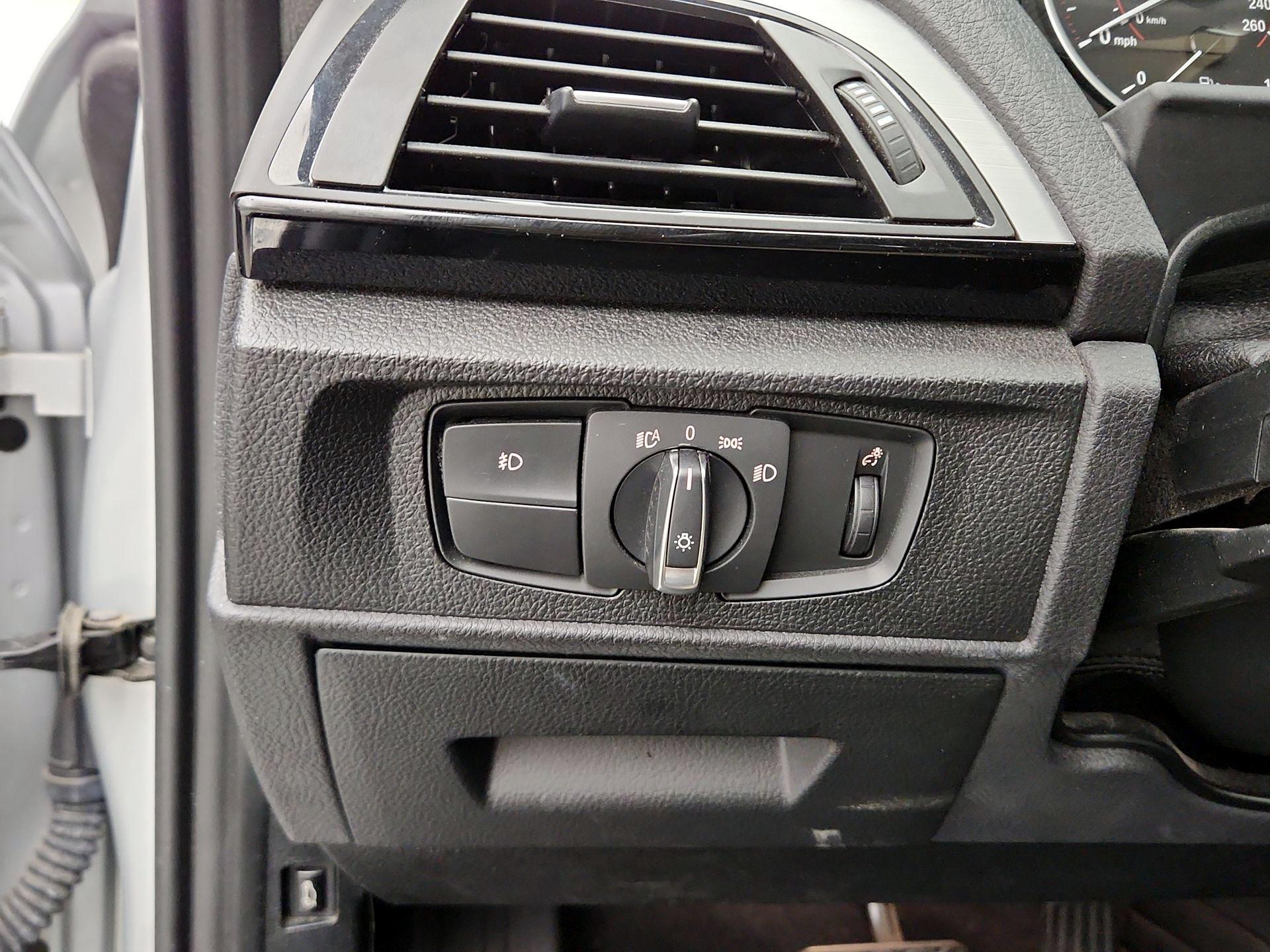 Thumbnail: 2016 BMW 2 Series - 14