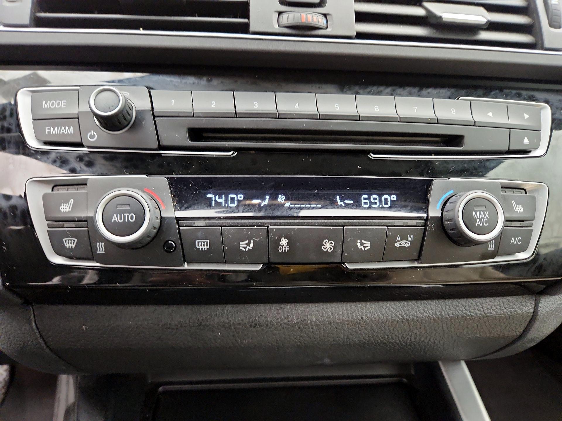 Thumbnail: 2016 BMW 2 Series - 16