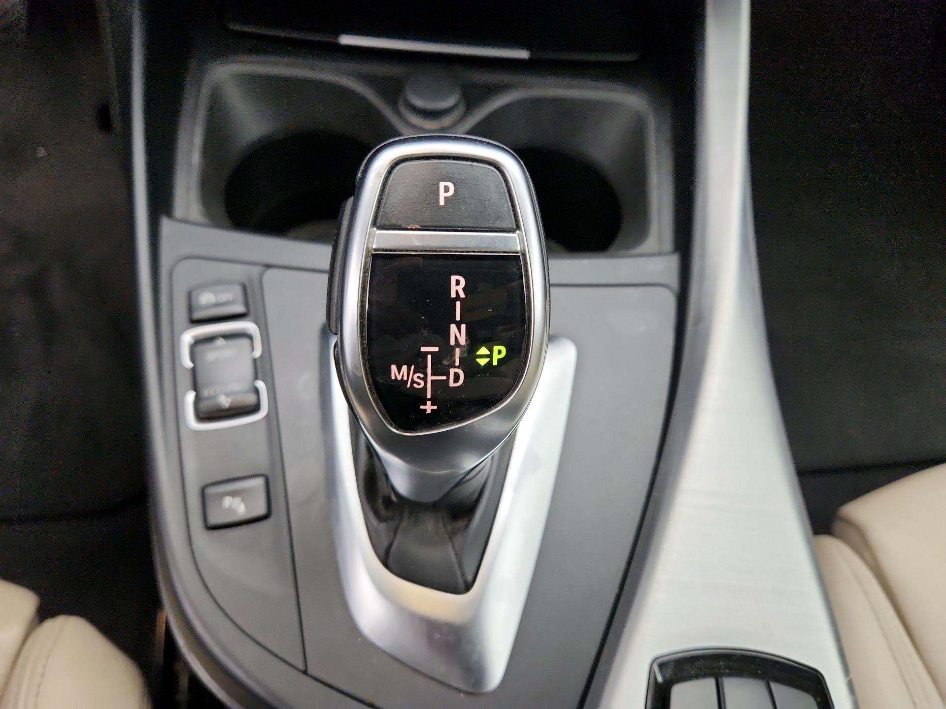 Thumbnail: 2016 BMW 2 Series - 17