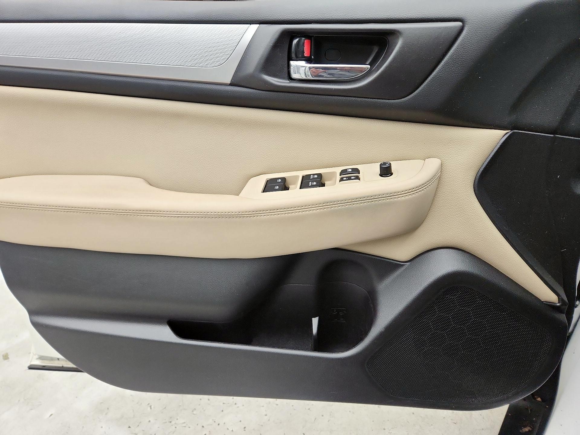 Thumbnail: 2017 Subaru Outback - 12