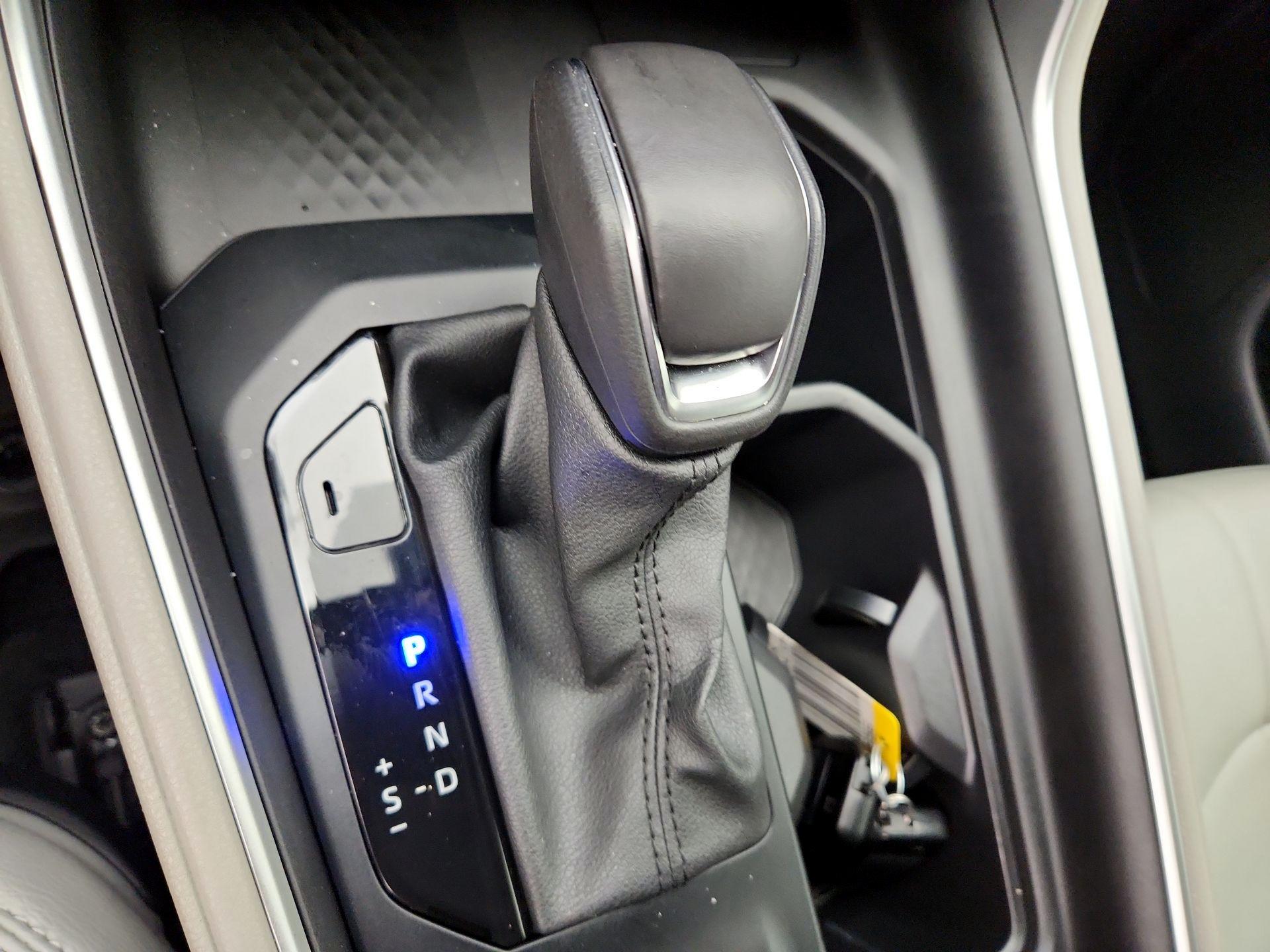 Thumbnail: 2025 Toyota Highlander - 17