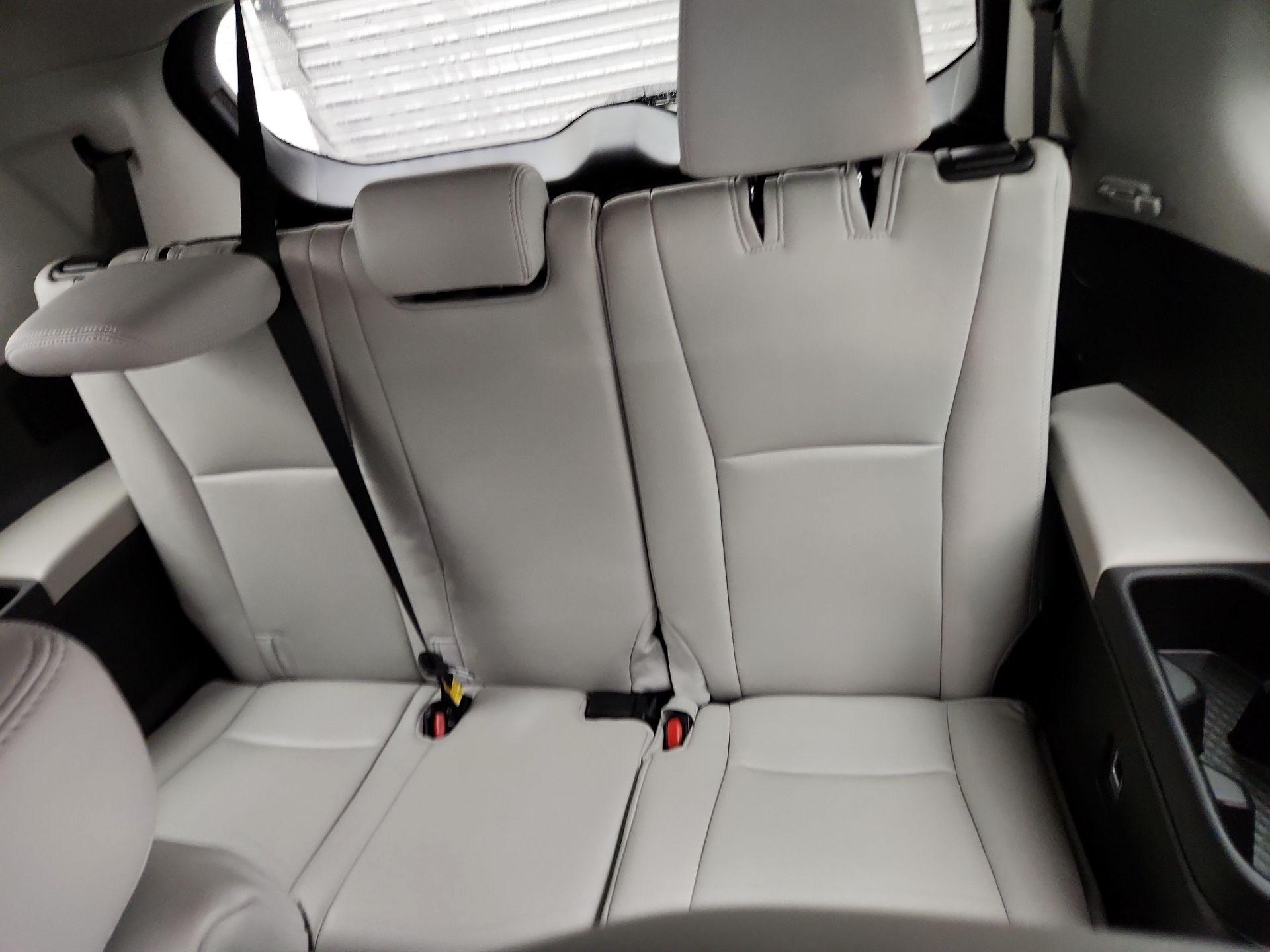 Thumbnail: 2025 Toyota Highlander - 20