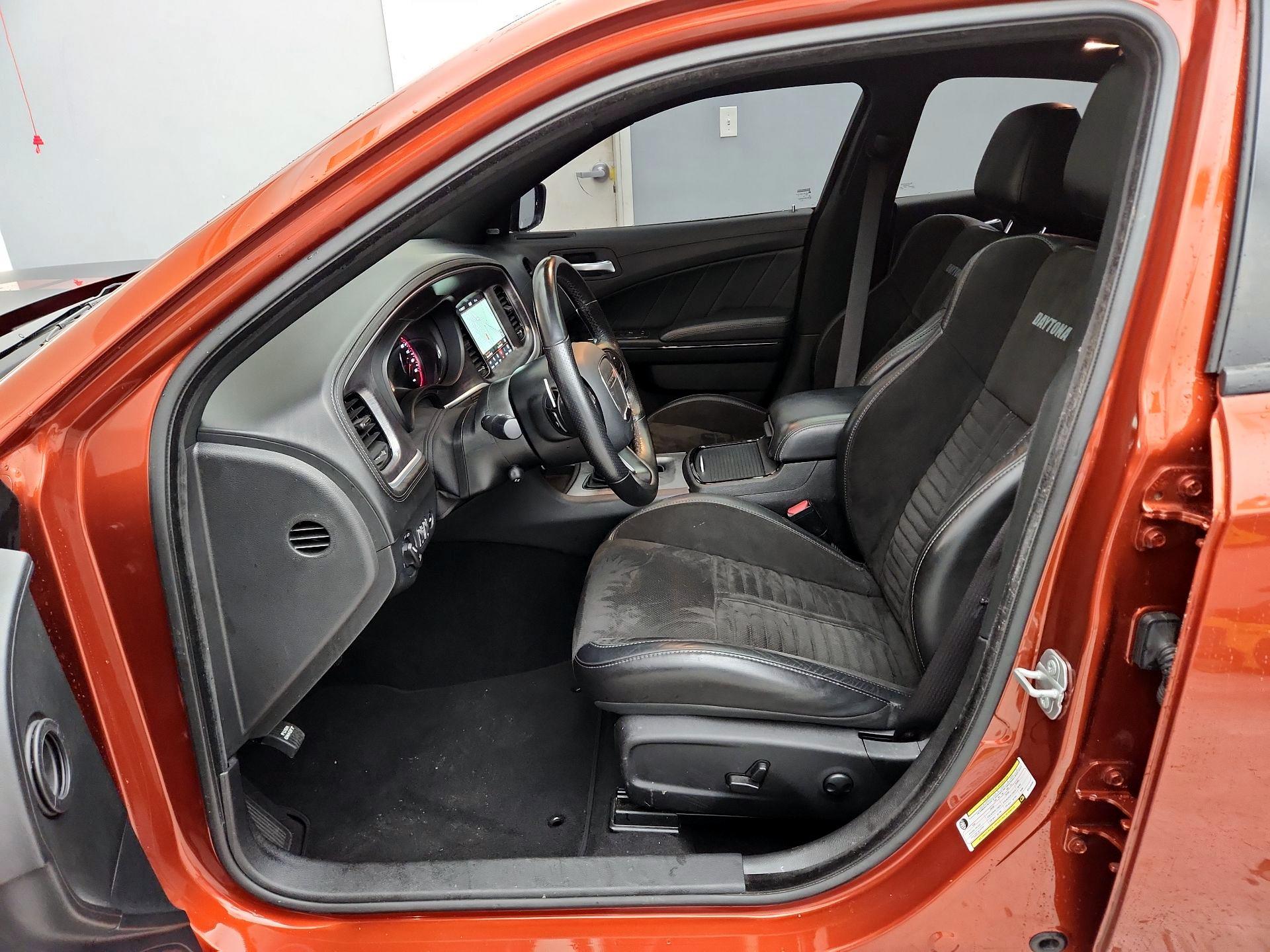 Thumbnail: 2022 Dodge Charger - 11