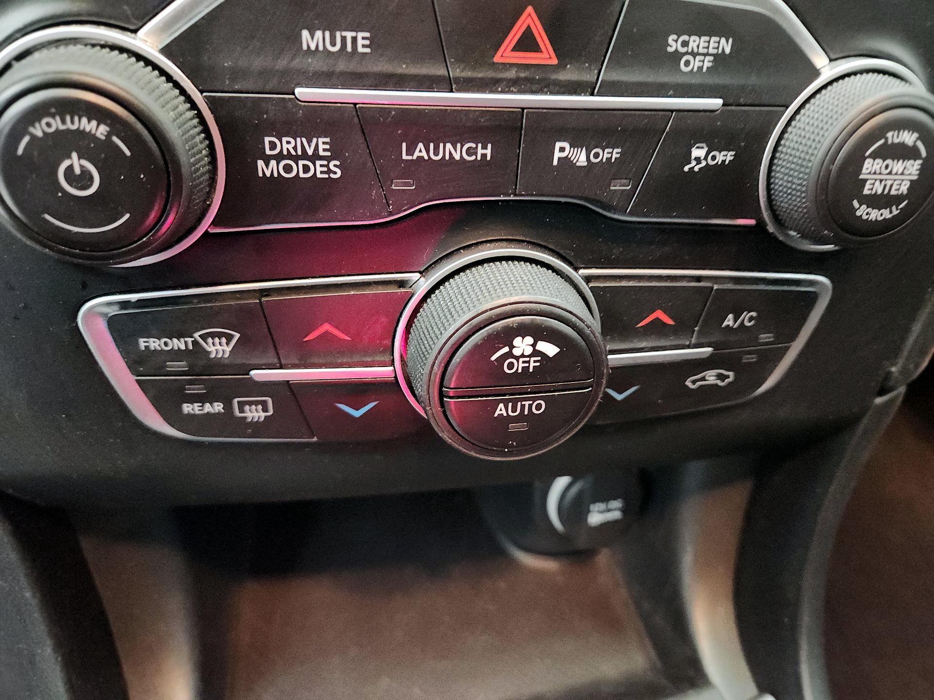 Thumbnail: 2022 Dodge Charger - 17