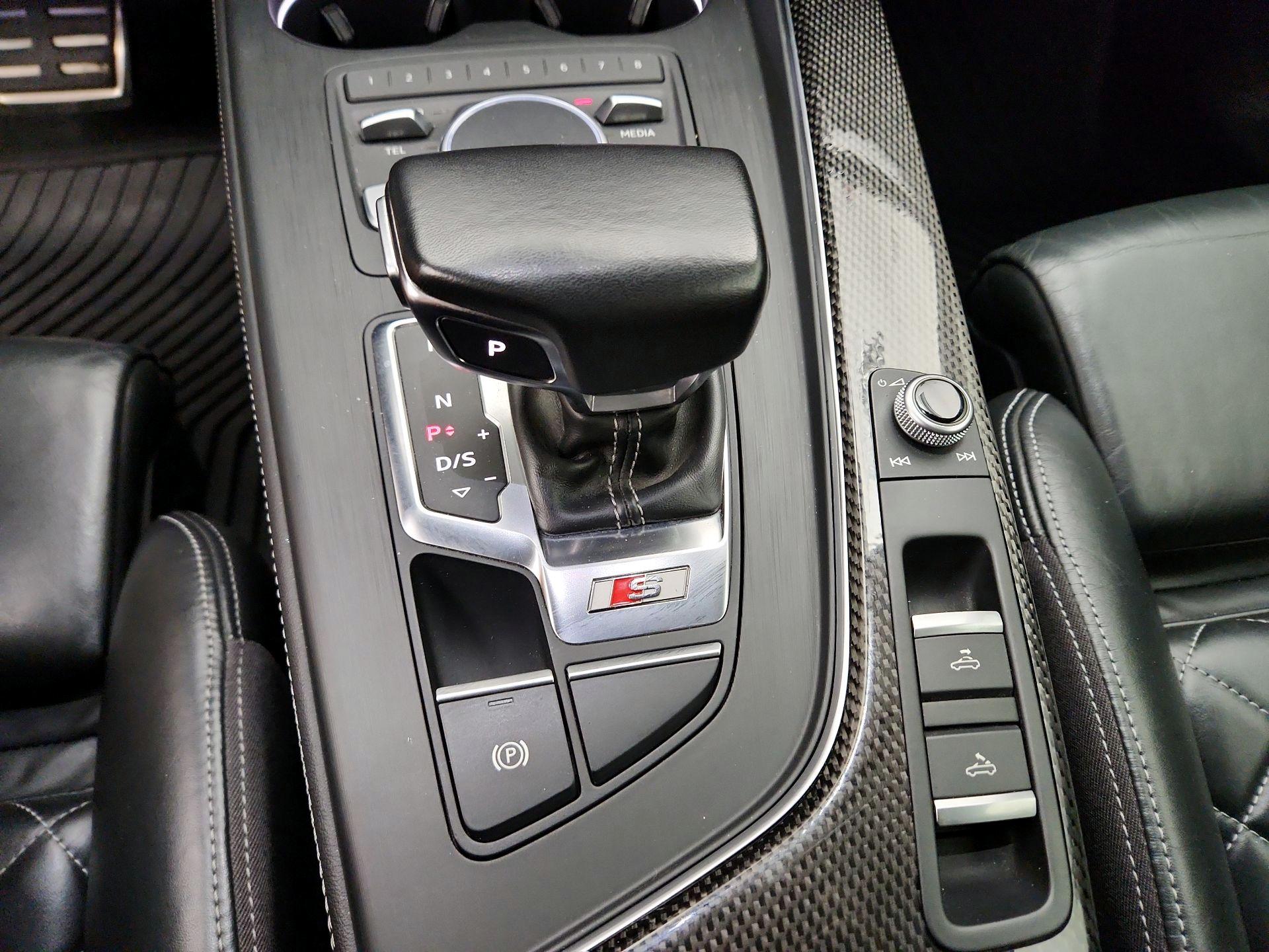 Thumbnail: 2018 Audi S5 - 18