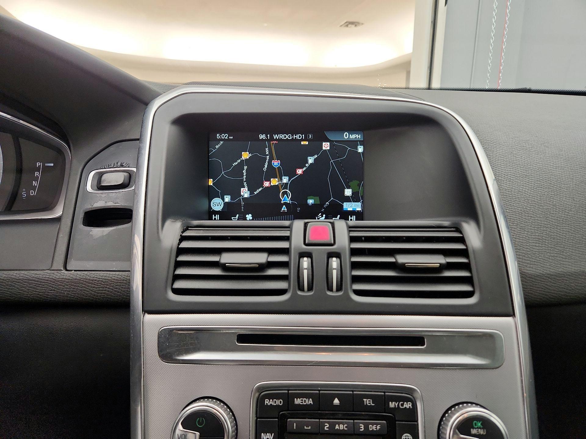 Thumbnail: 2017 Volvo XC60 - 14