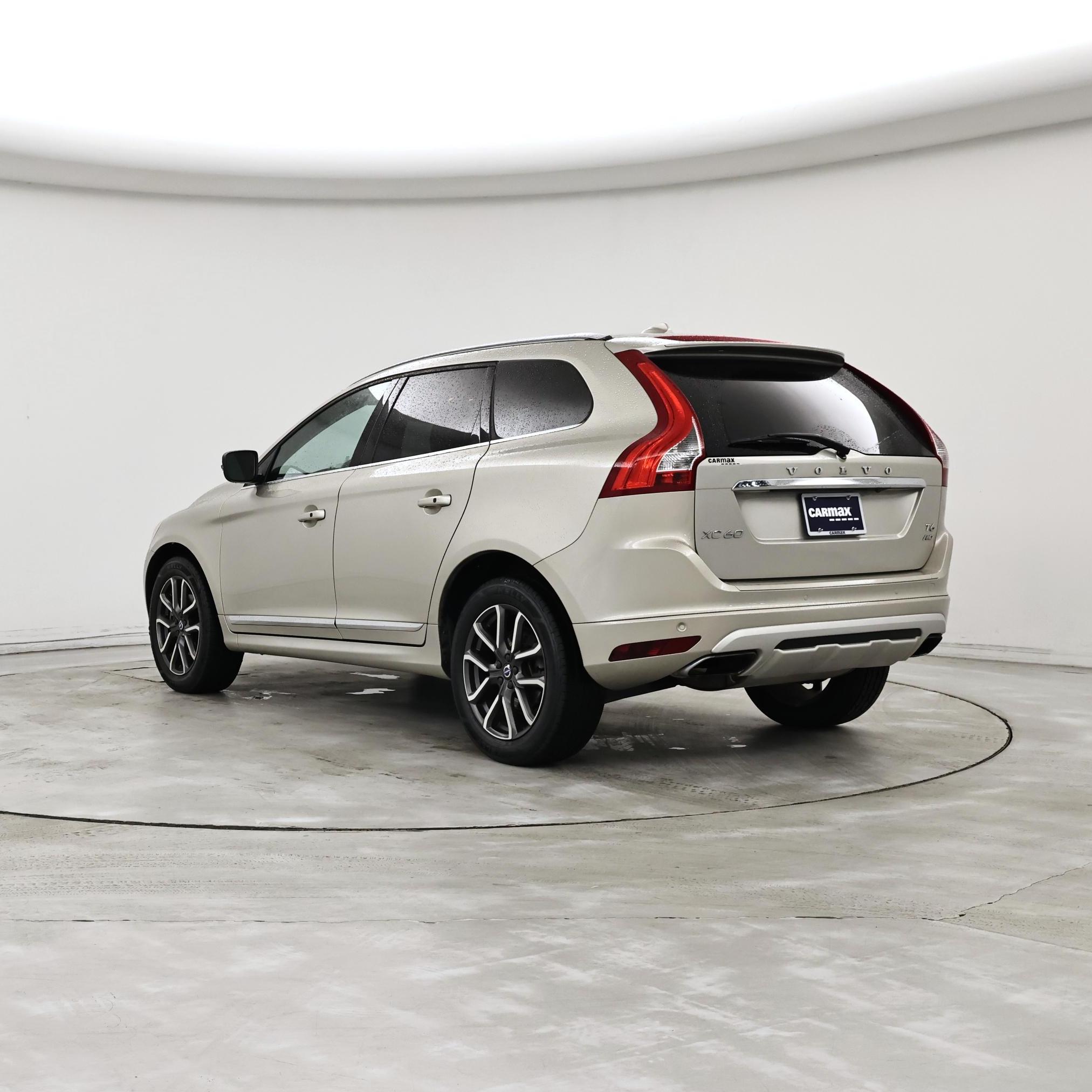 Thumbnail: 2017 Volvo XC60 - 2