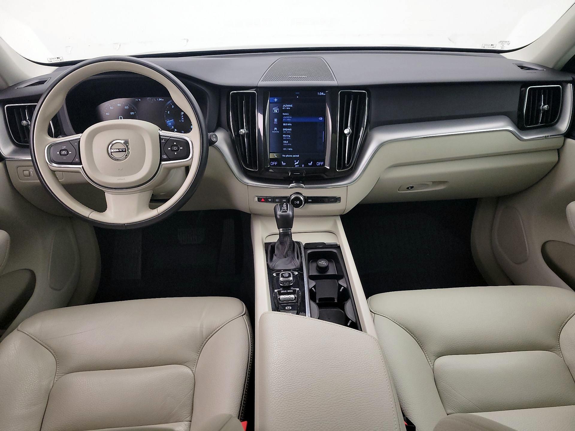 Thumbnail: 2019 Volvo XC60 - 9