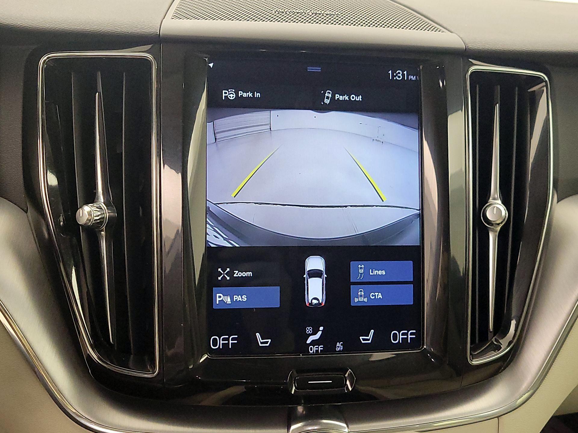 Thumbnail: 2019 Volvo XC60 - 15