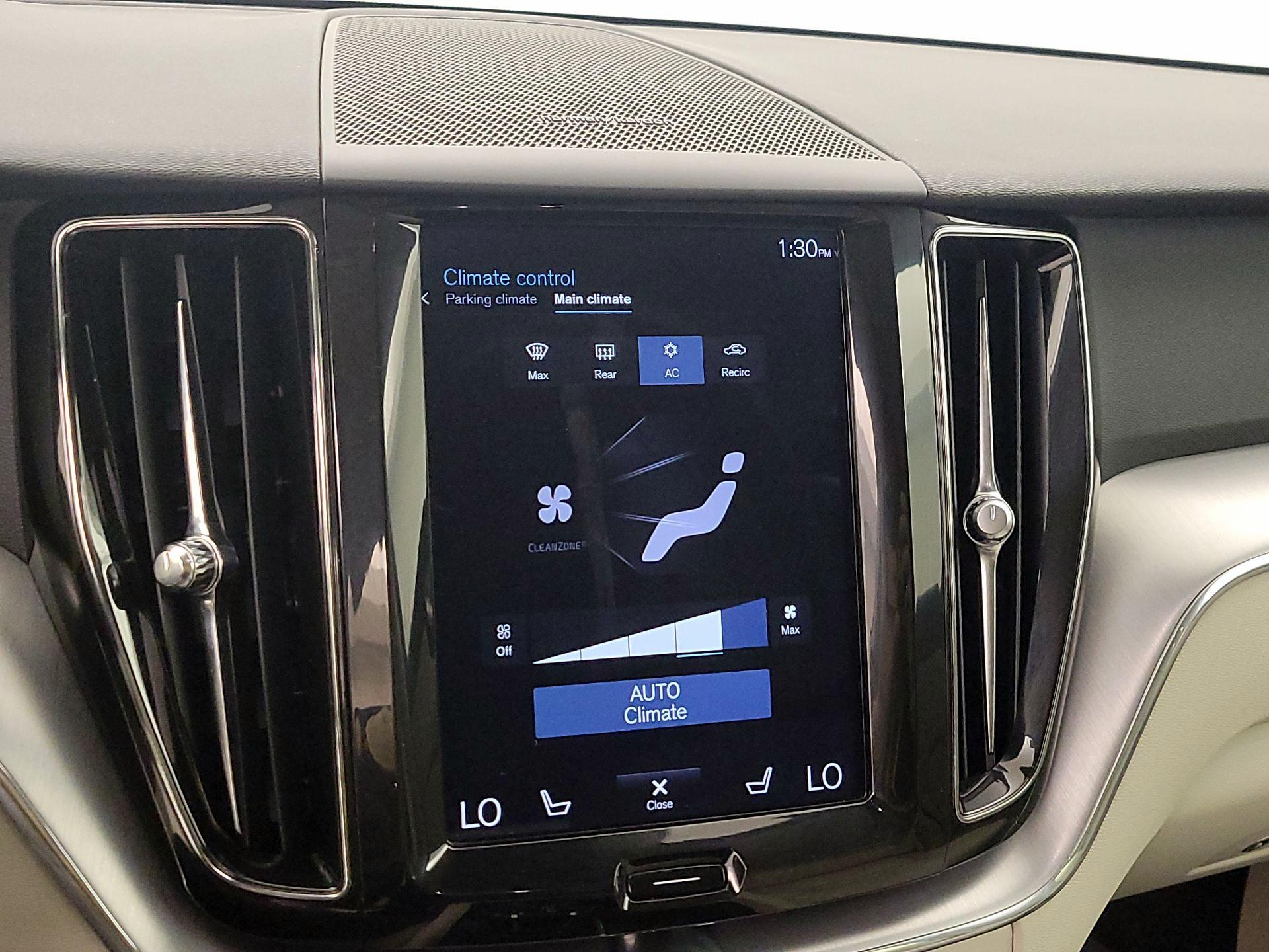 Thumbnail: 2019 Volvo XC60 - 17