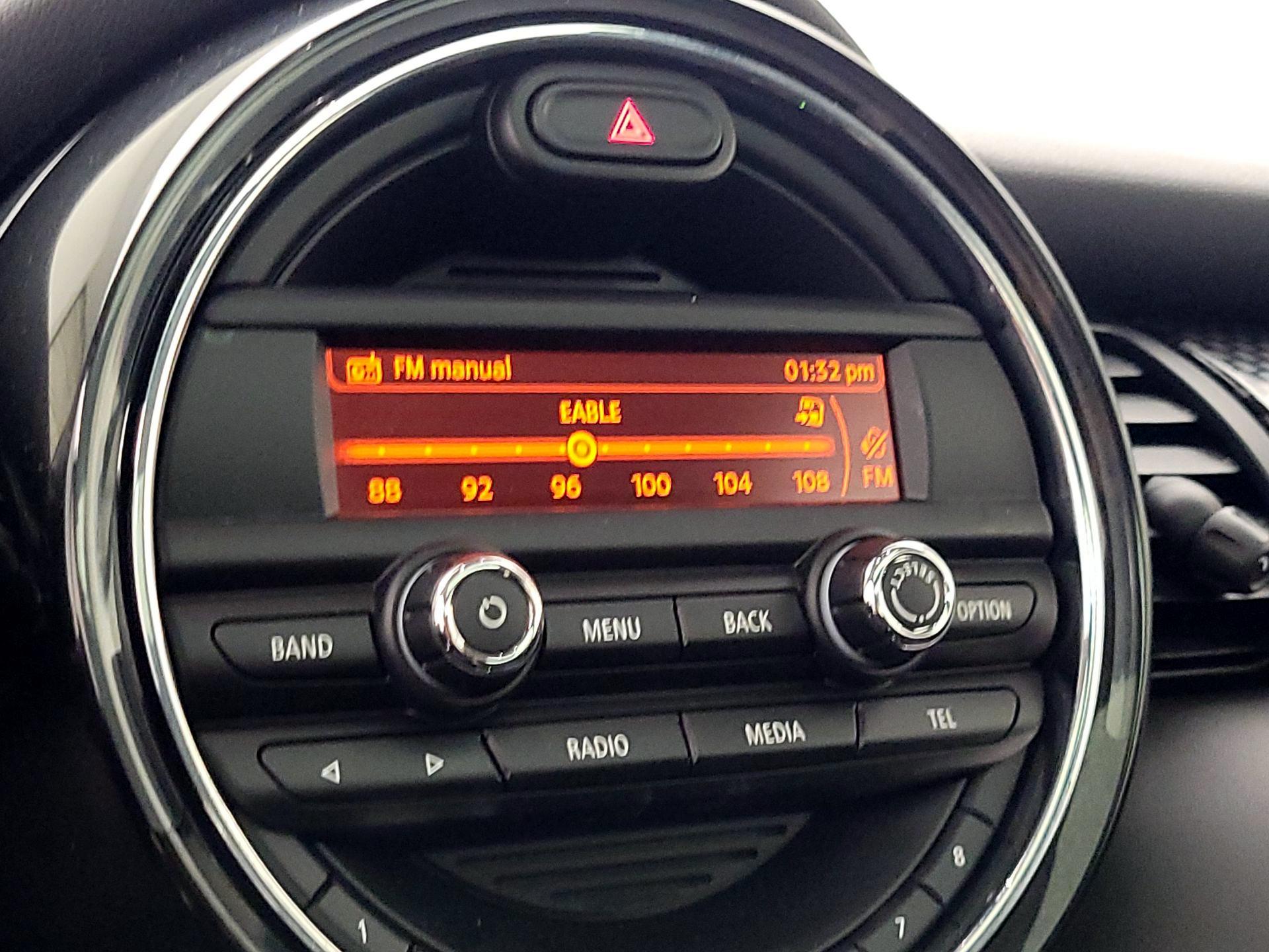 Thumbnail: 2015 MINI Cooper Hardtop - 14