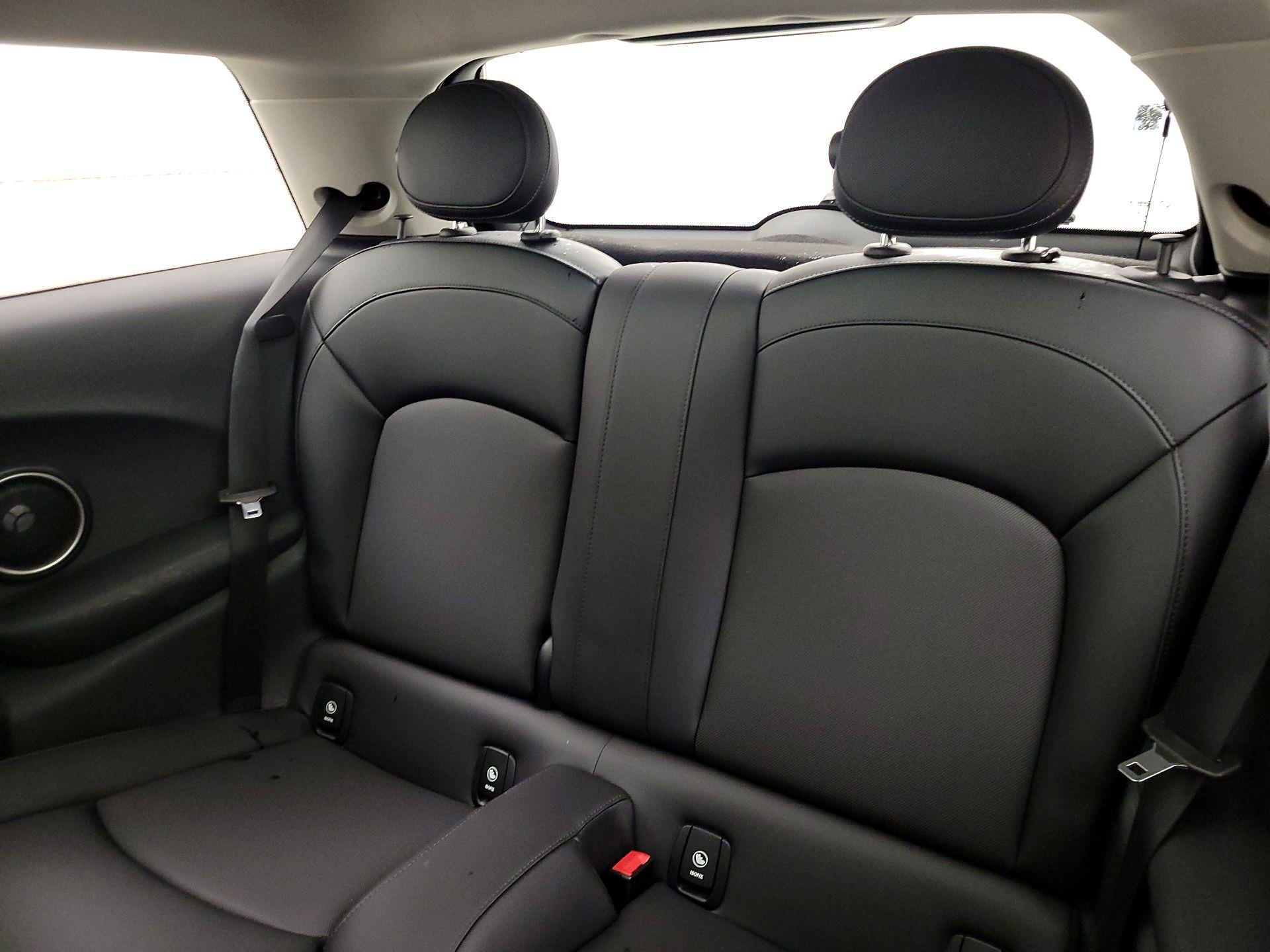 Thumbnail: 2015 MINI Cooper Hardtop - 19