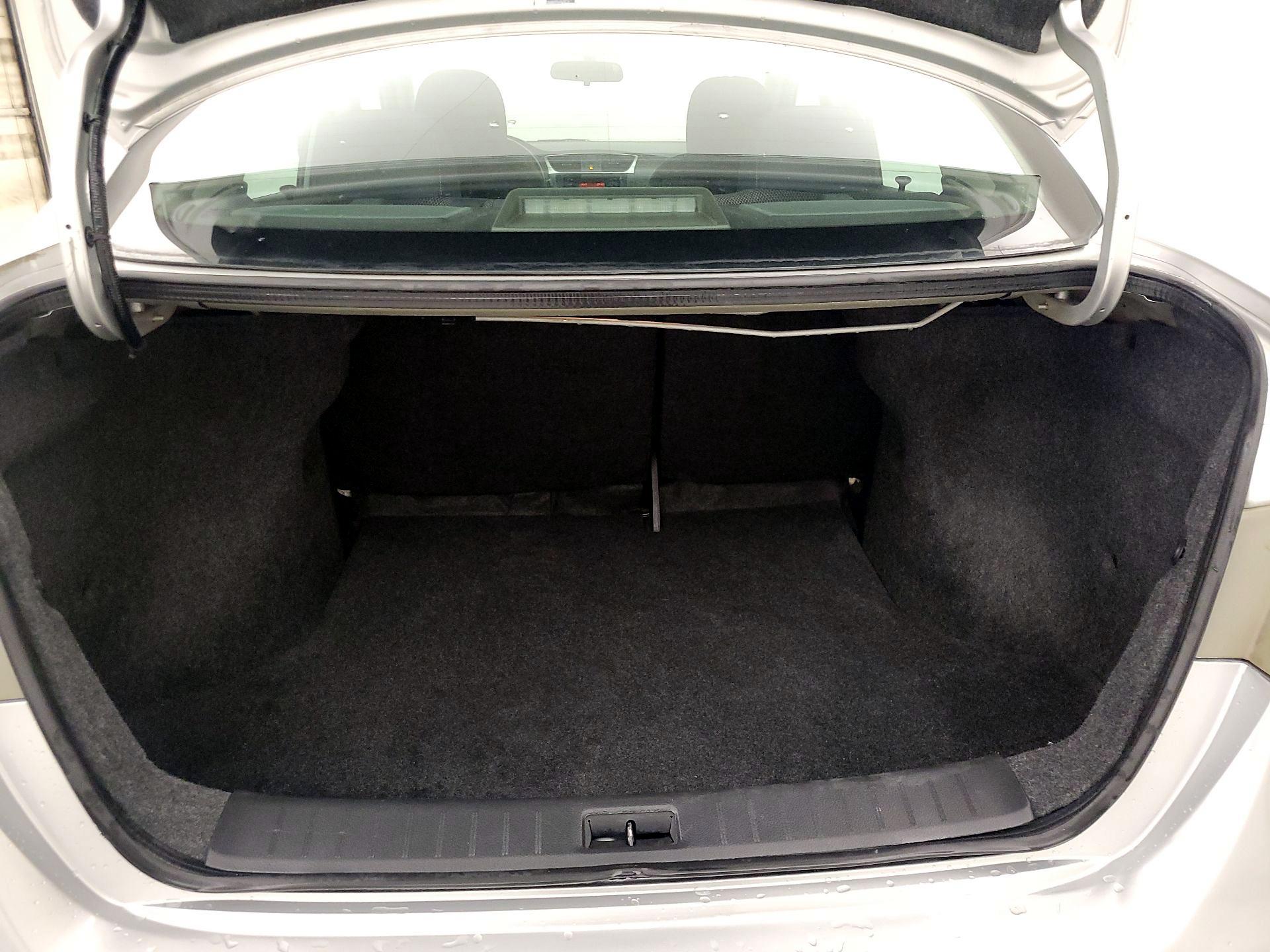 Thumbnail: 2015 Nissan Sentra - 19