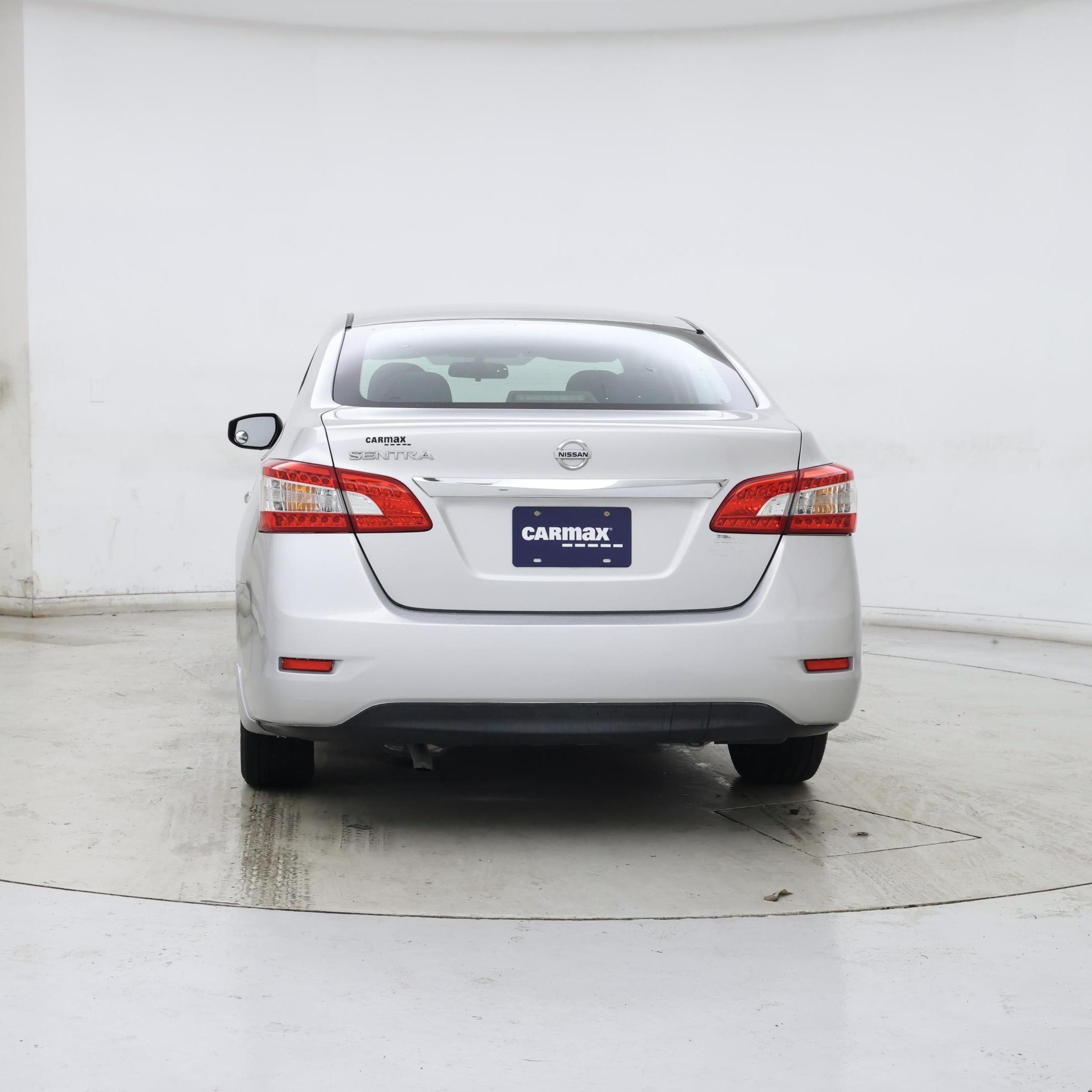 Thumbnail: 2015 Nissan Sentra - 6