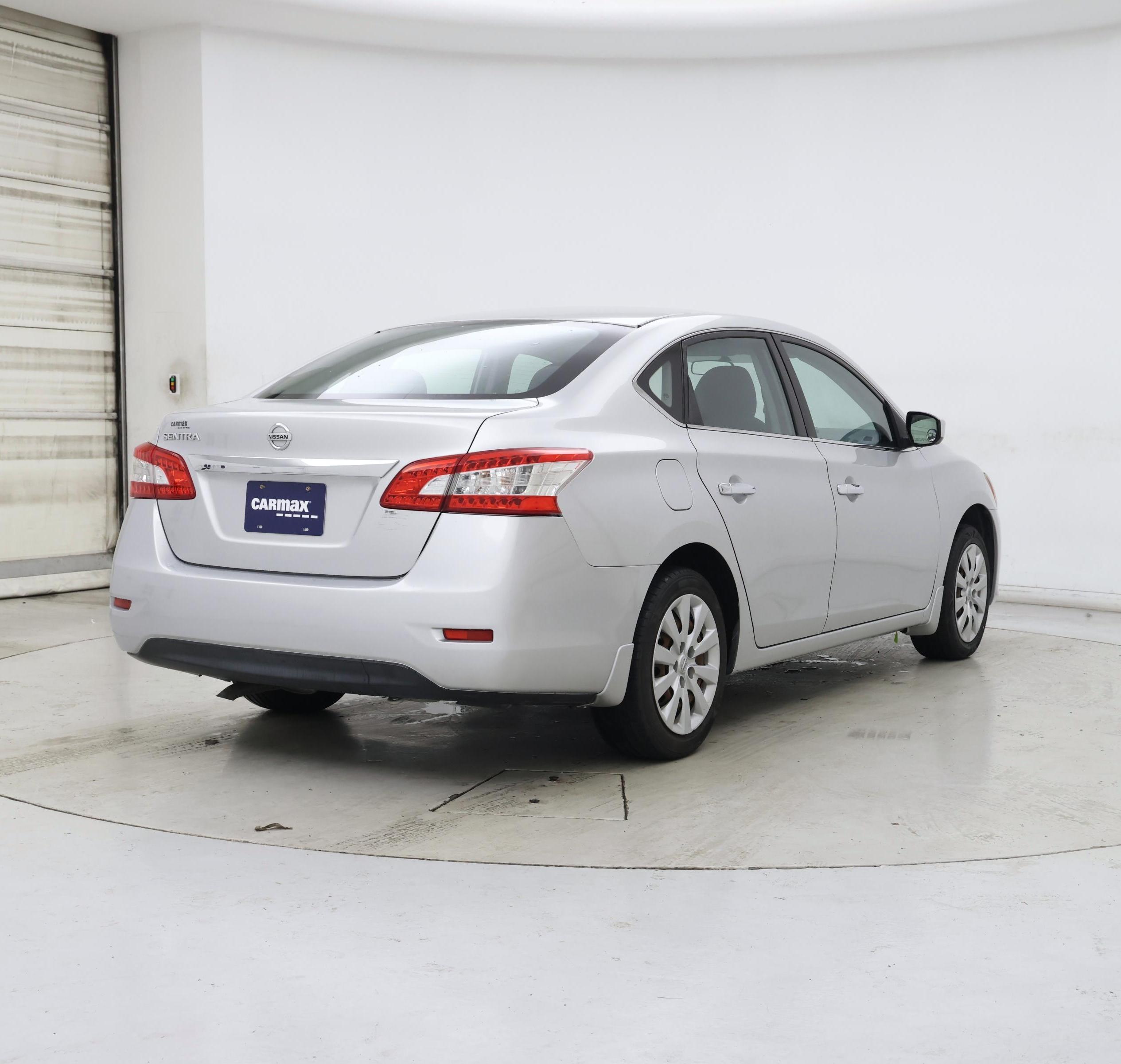 Thumbnail: 2015 Nissan Sentra - 8
