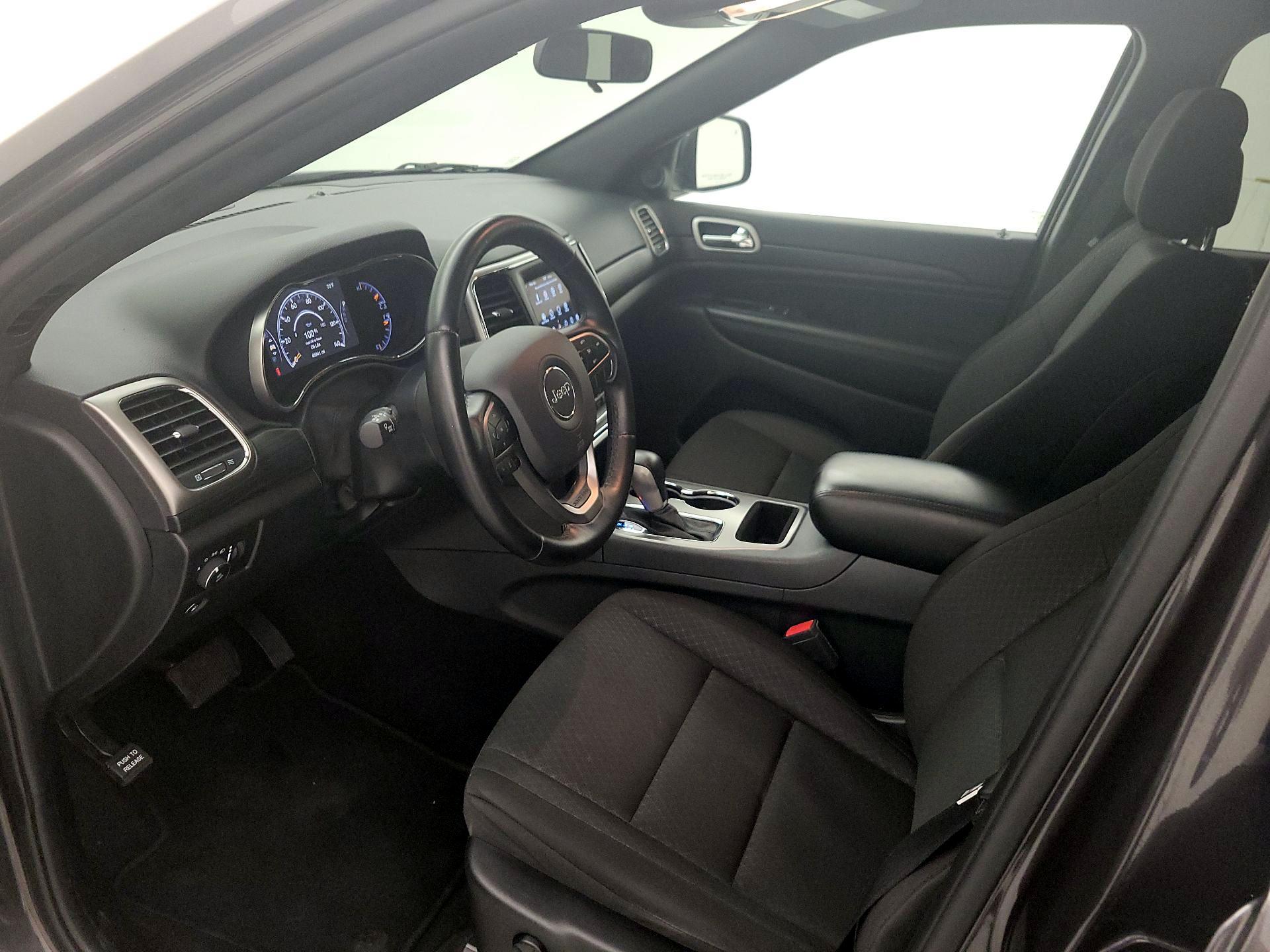 Thumbnail: 2020 Jeep Grand Cherokee - 11