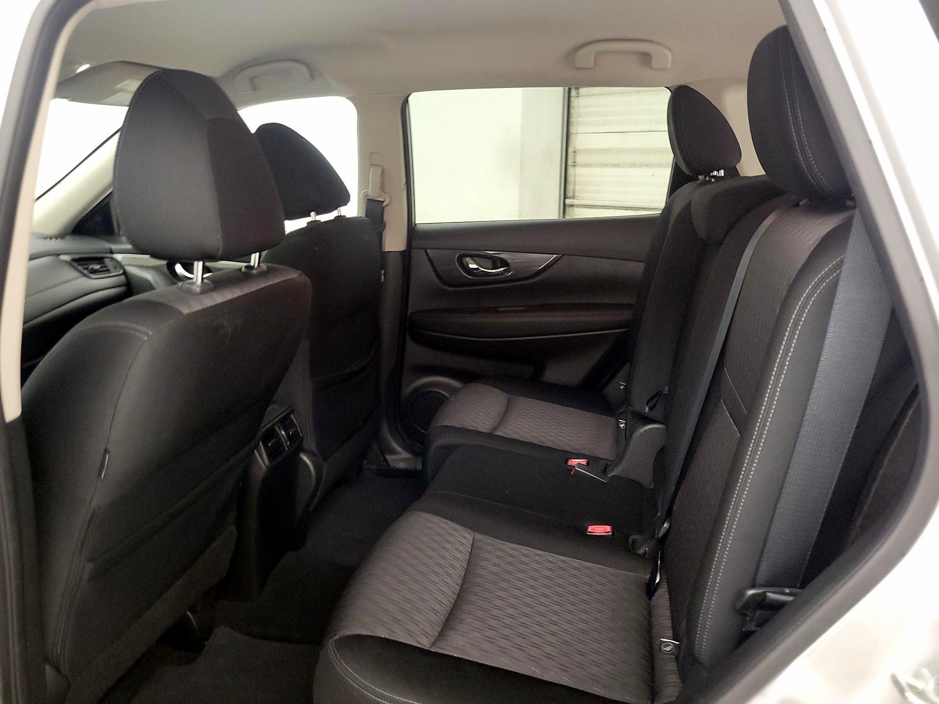 Thumbnail: 2018 Nissan Rogue - 19