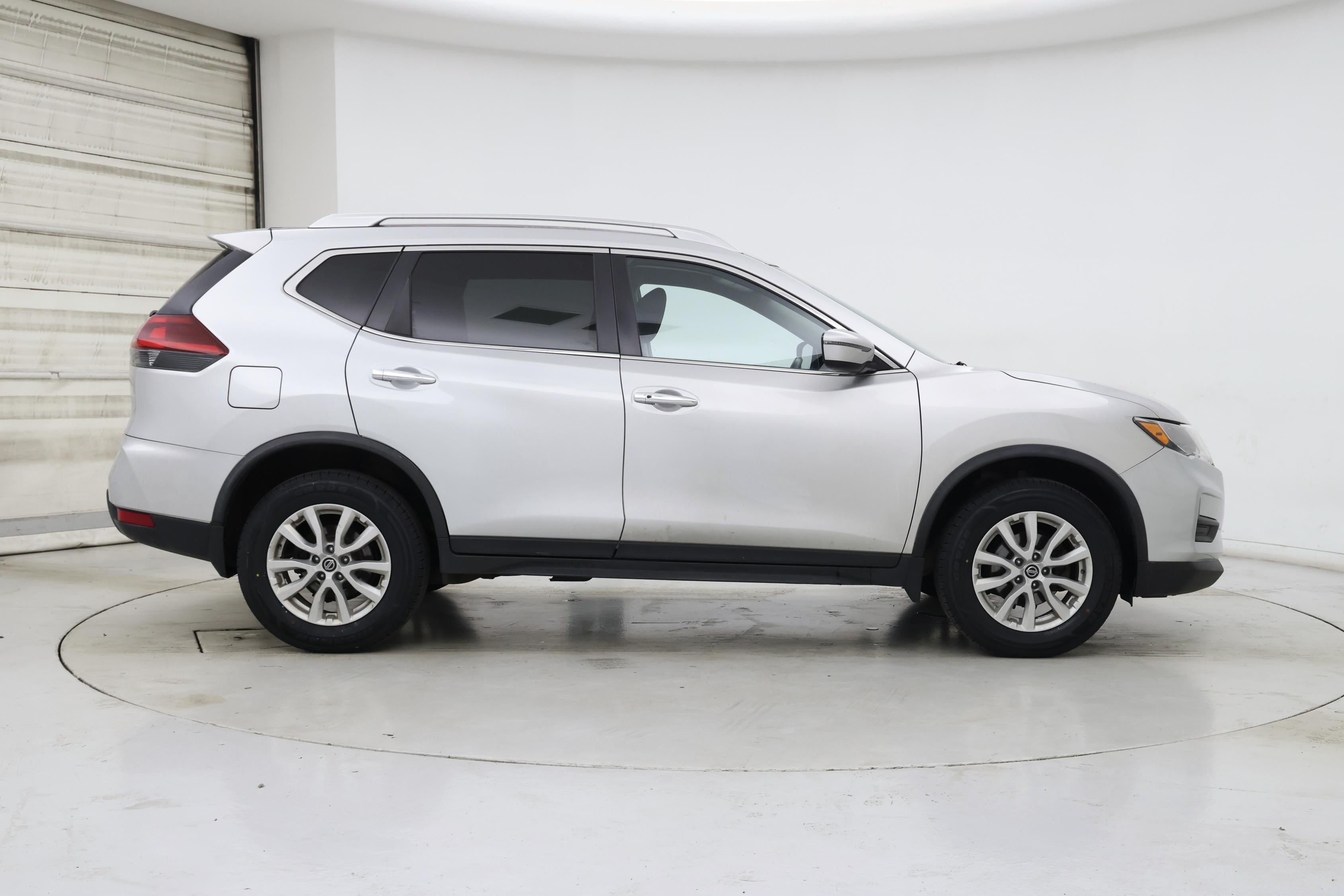 Thumbnail: 2018 Nissan Rogue - 7