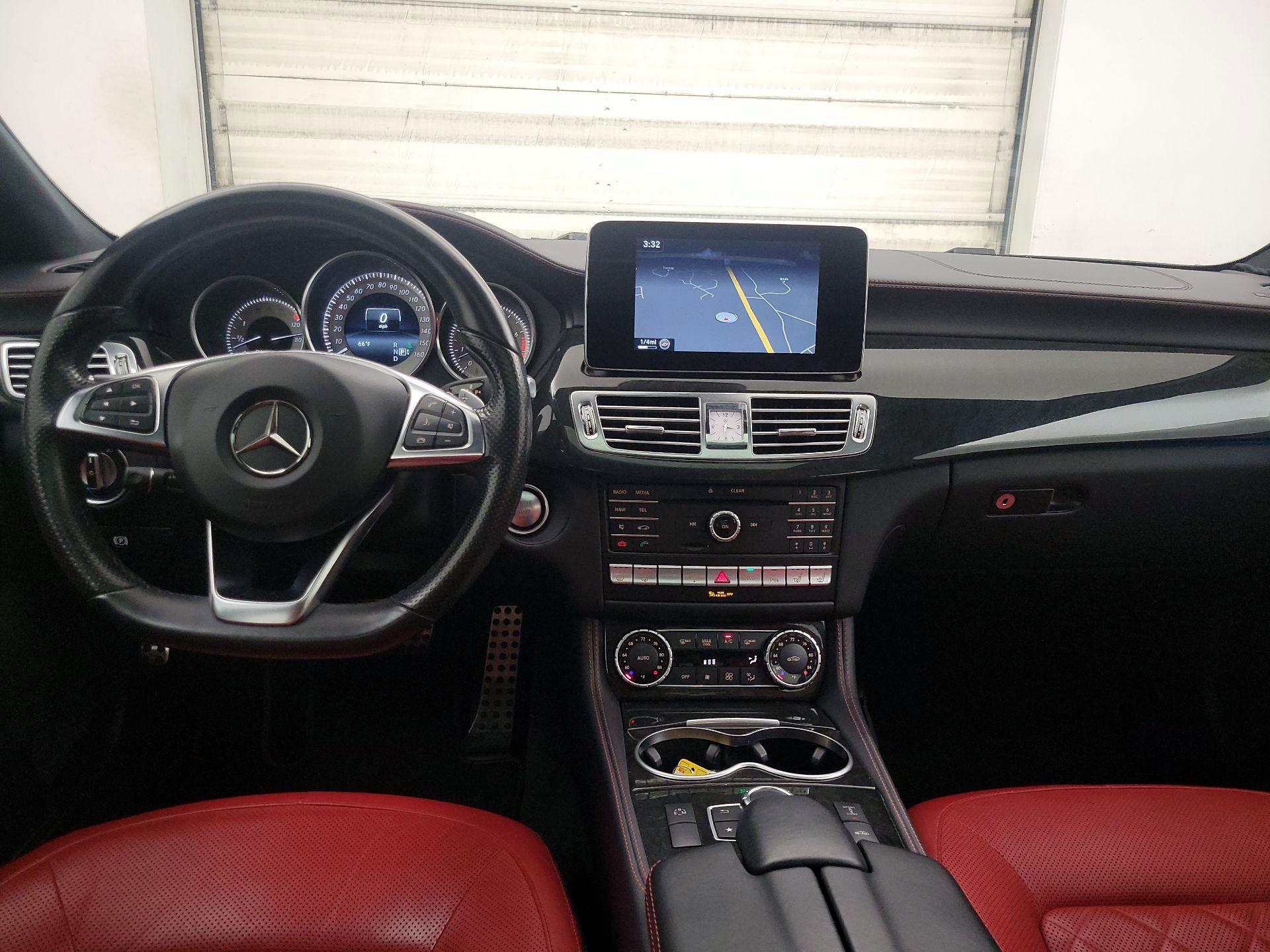 Thumbnail: 2015 Mercedes-Benz CLS - 9