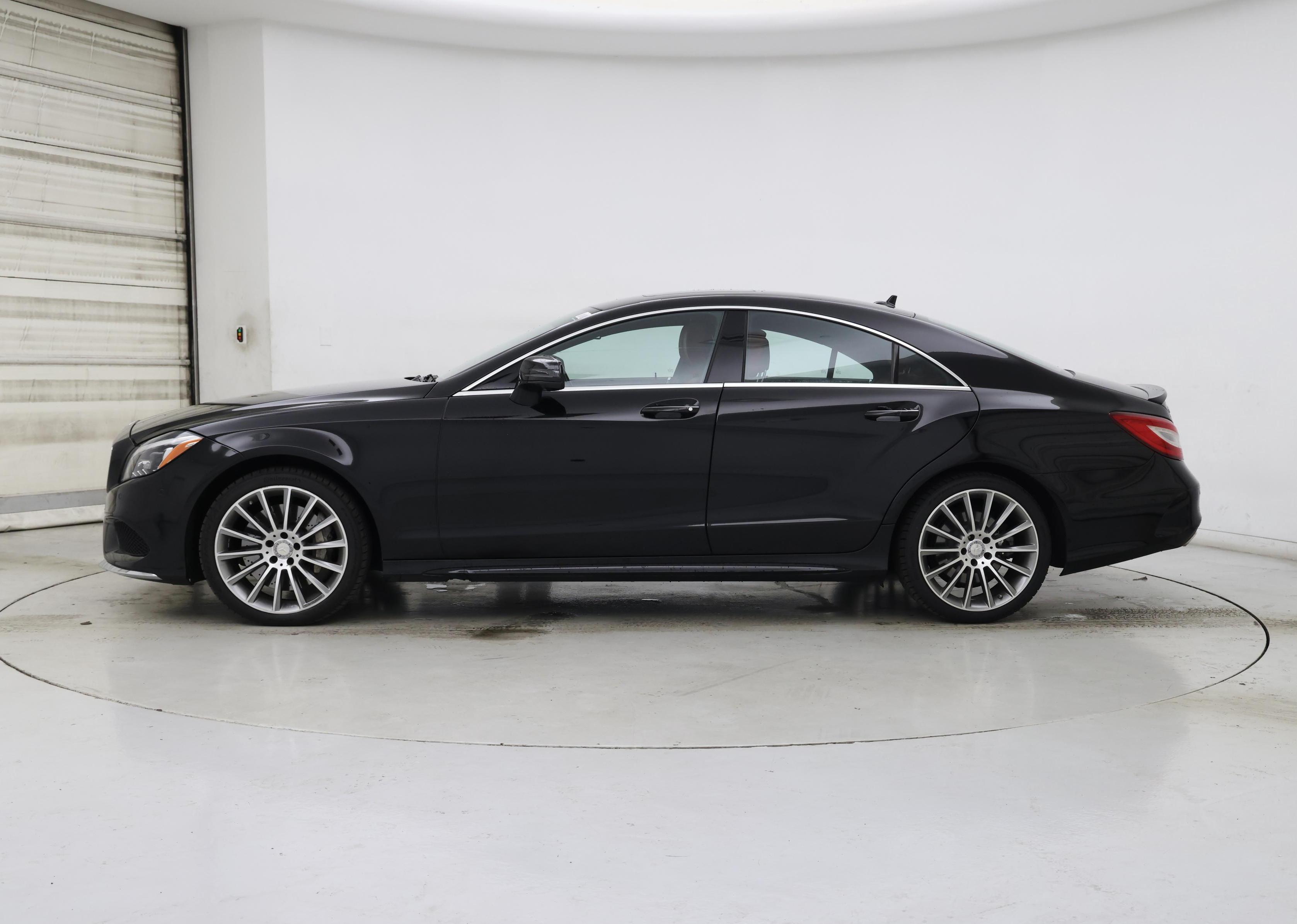 Thumbnail: 2015 Mercedes-Benz CLS - 3