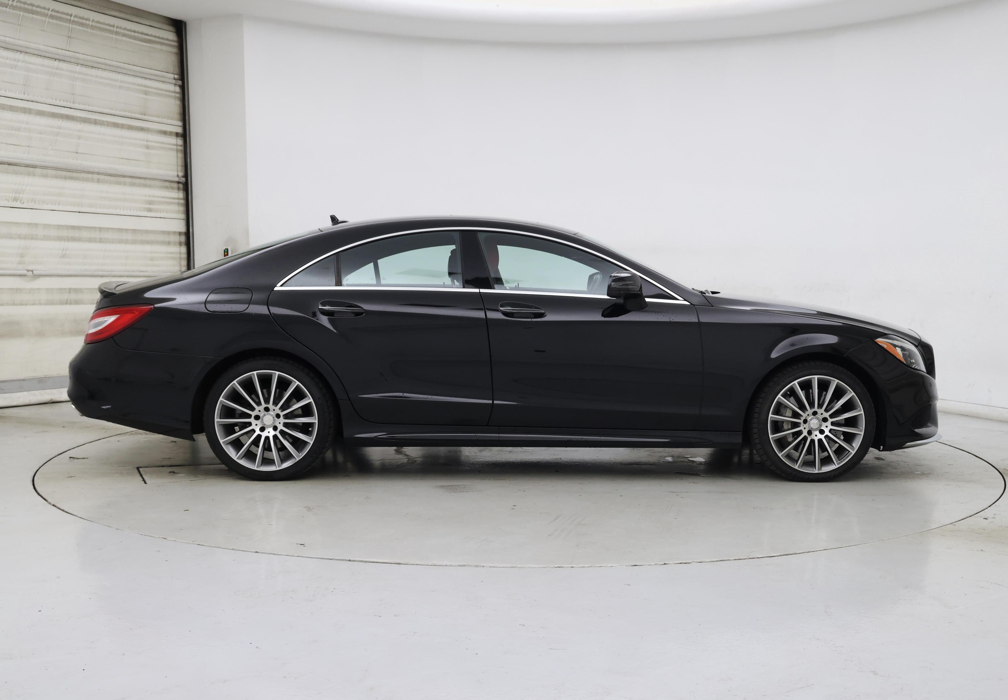 Thumbnail: 2015 Mercedes-Benz CLS - 7