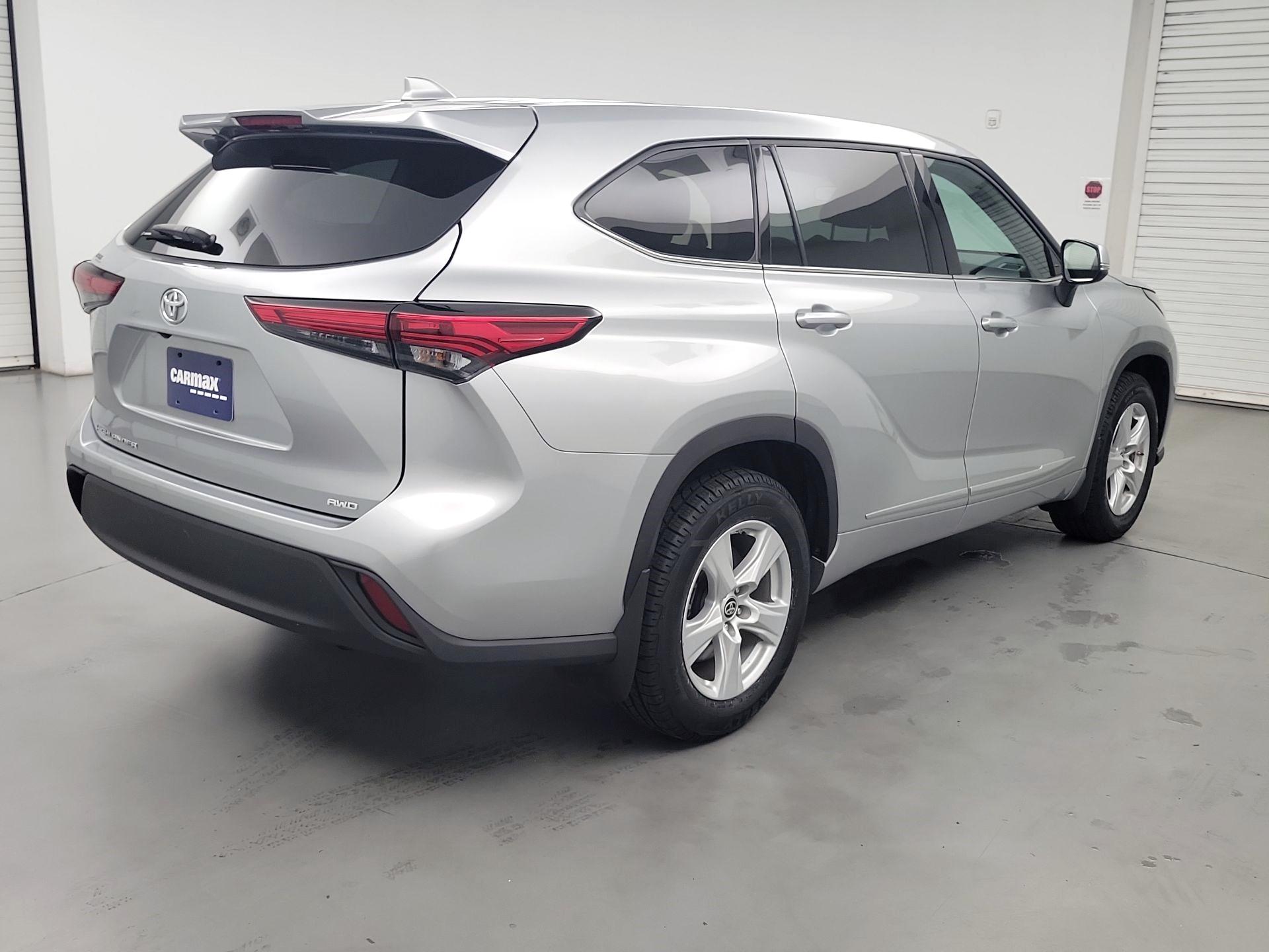 Thumbnail: 2021 Toyota Highlander - 5