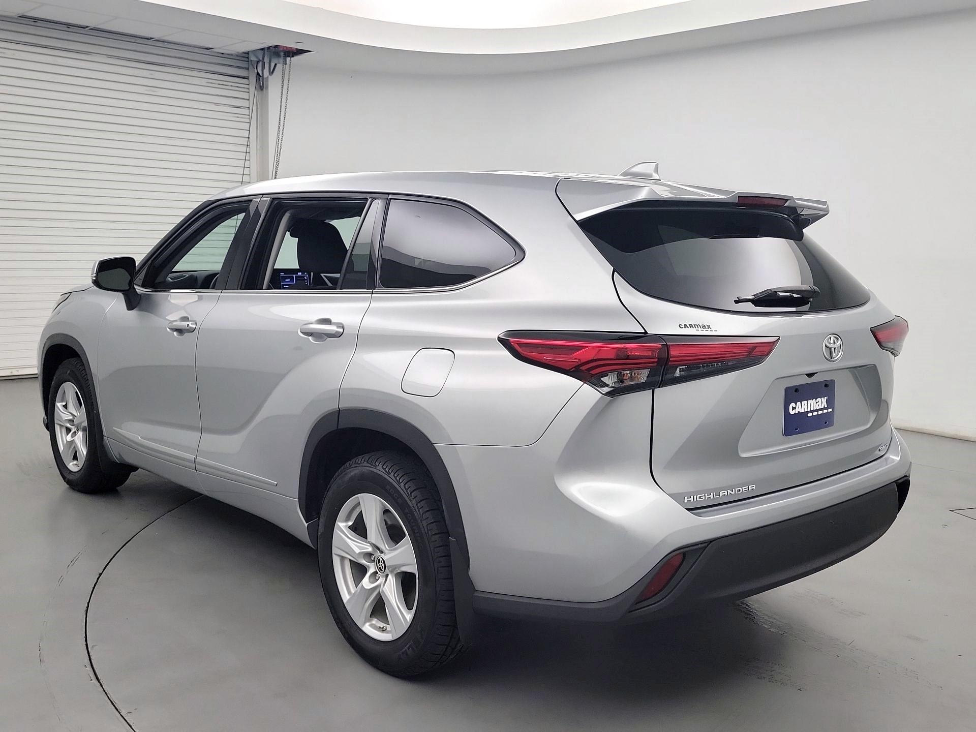 Thumbnail: 2021 Toyota Highlander - 7