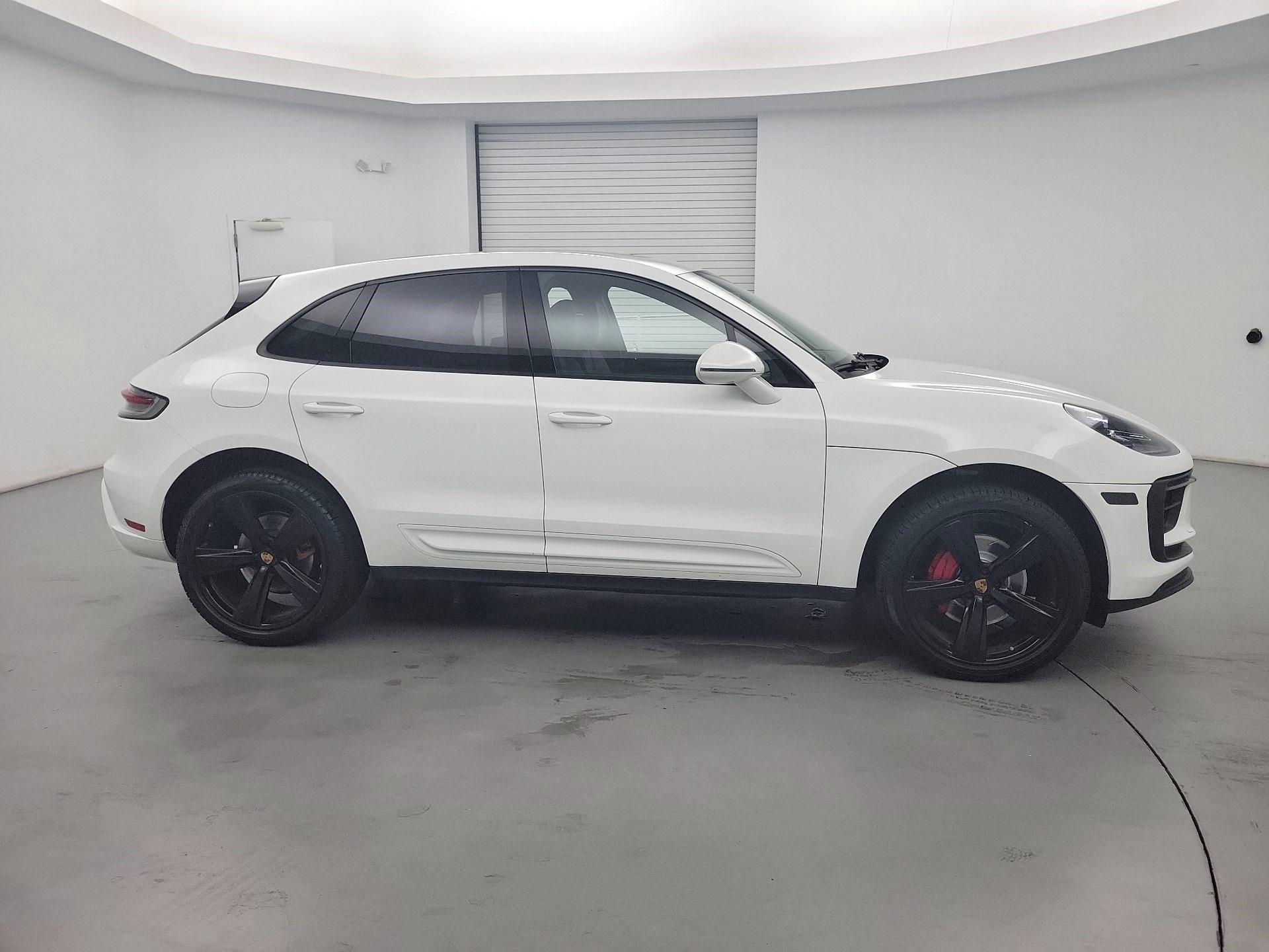 Thumbnail: 2022 Porsche Macan - 4