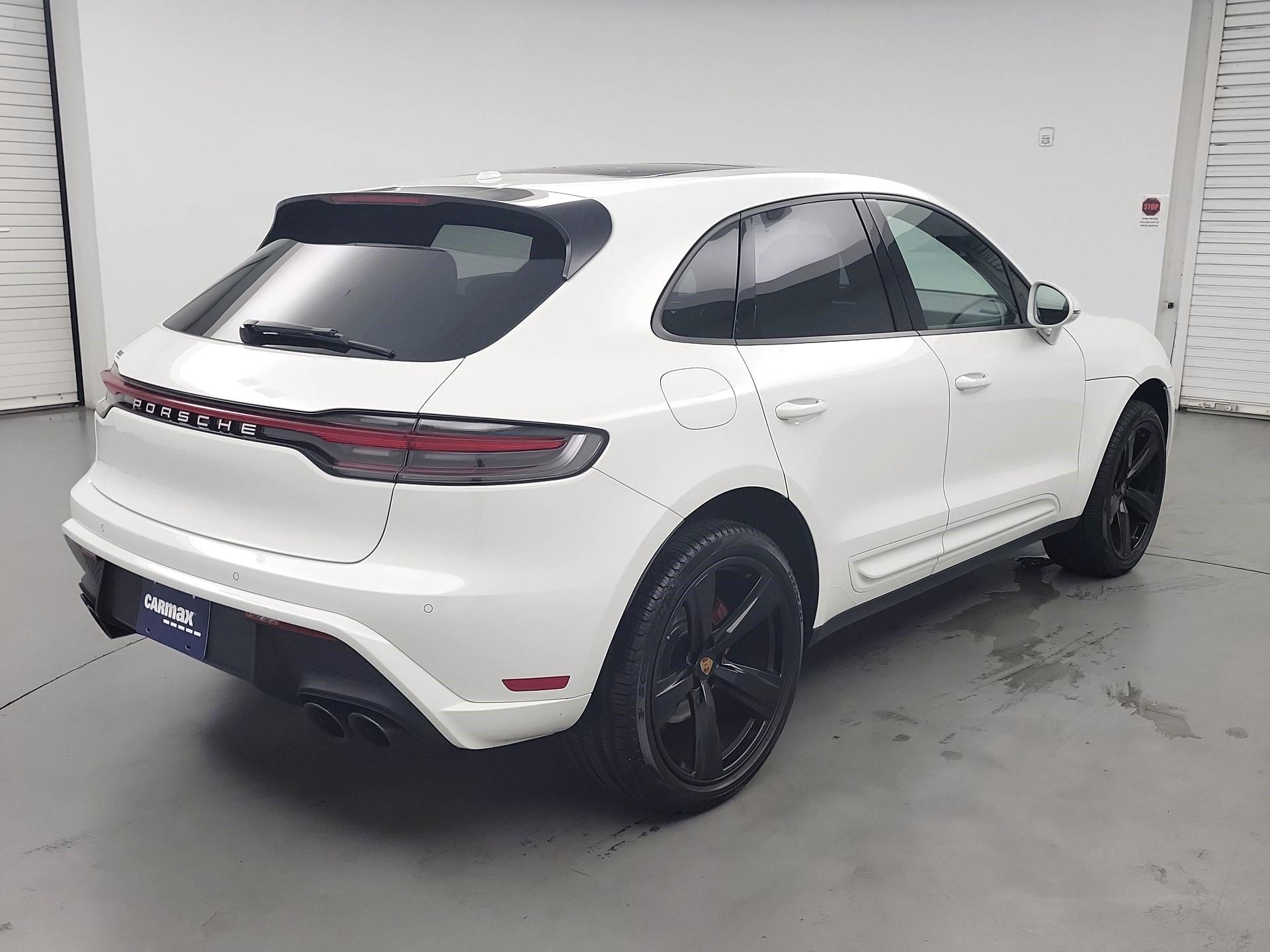 Thumbnail: 2022 Porsche Macan - 5
