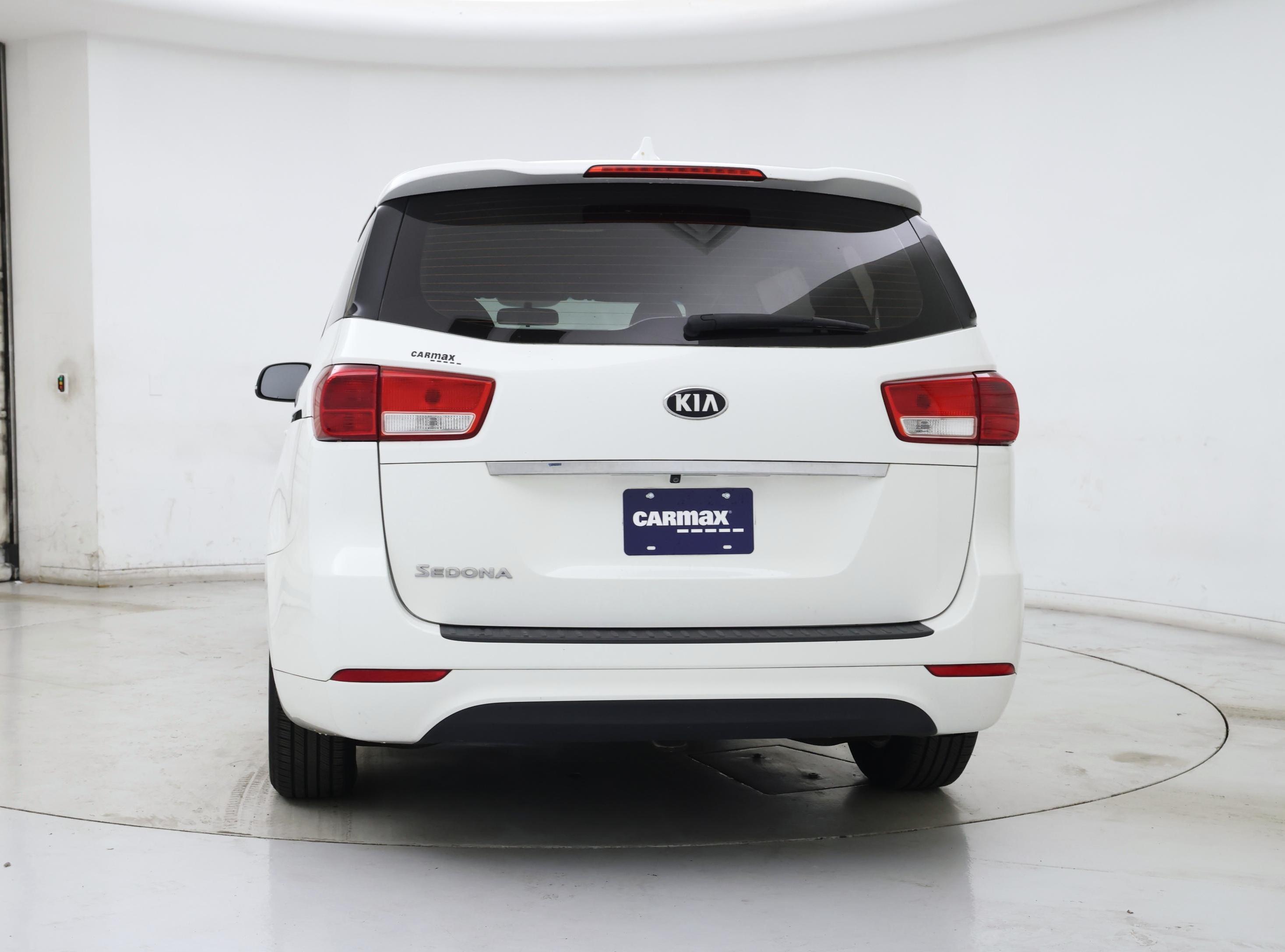 Thumbnail: 2016 Kia Sedona - 6