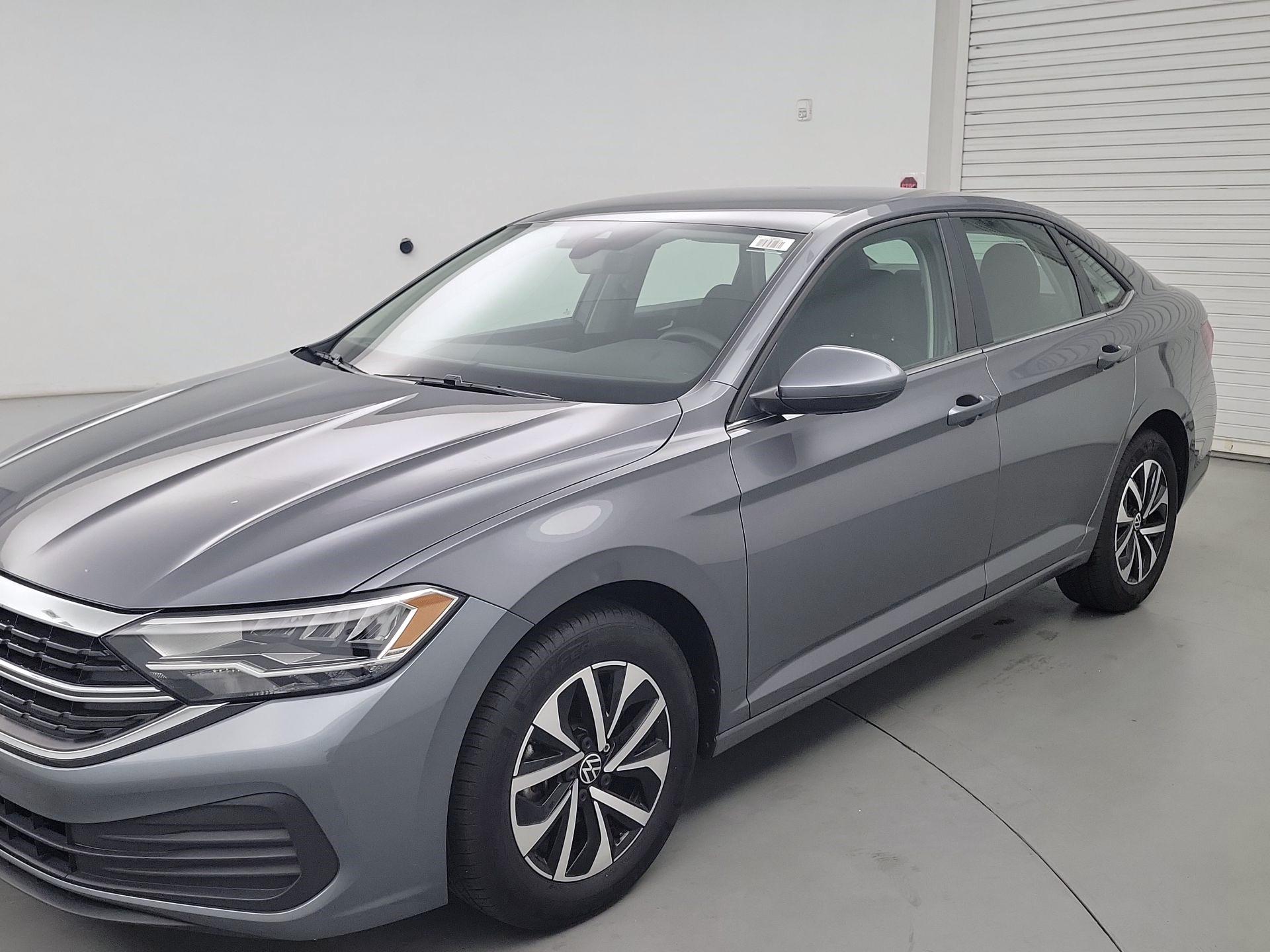 Thumbnail: 2024 Volkswagen Jetta - 3