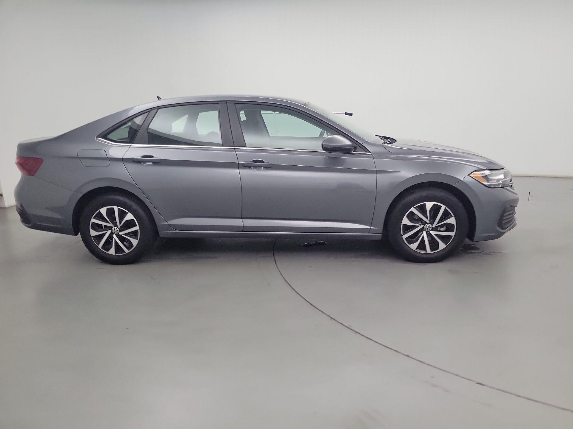 Thumbnail: 2024 Volkswagen Jetta - 4