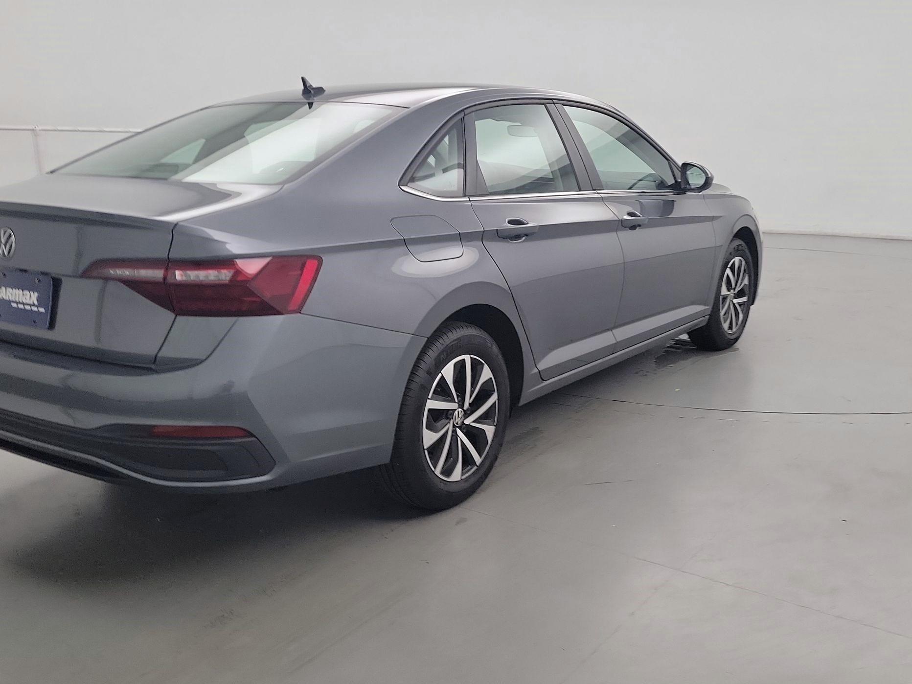 Thumbnail: 2024 Volkswagen Jetta - 5