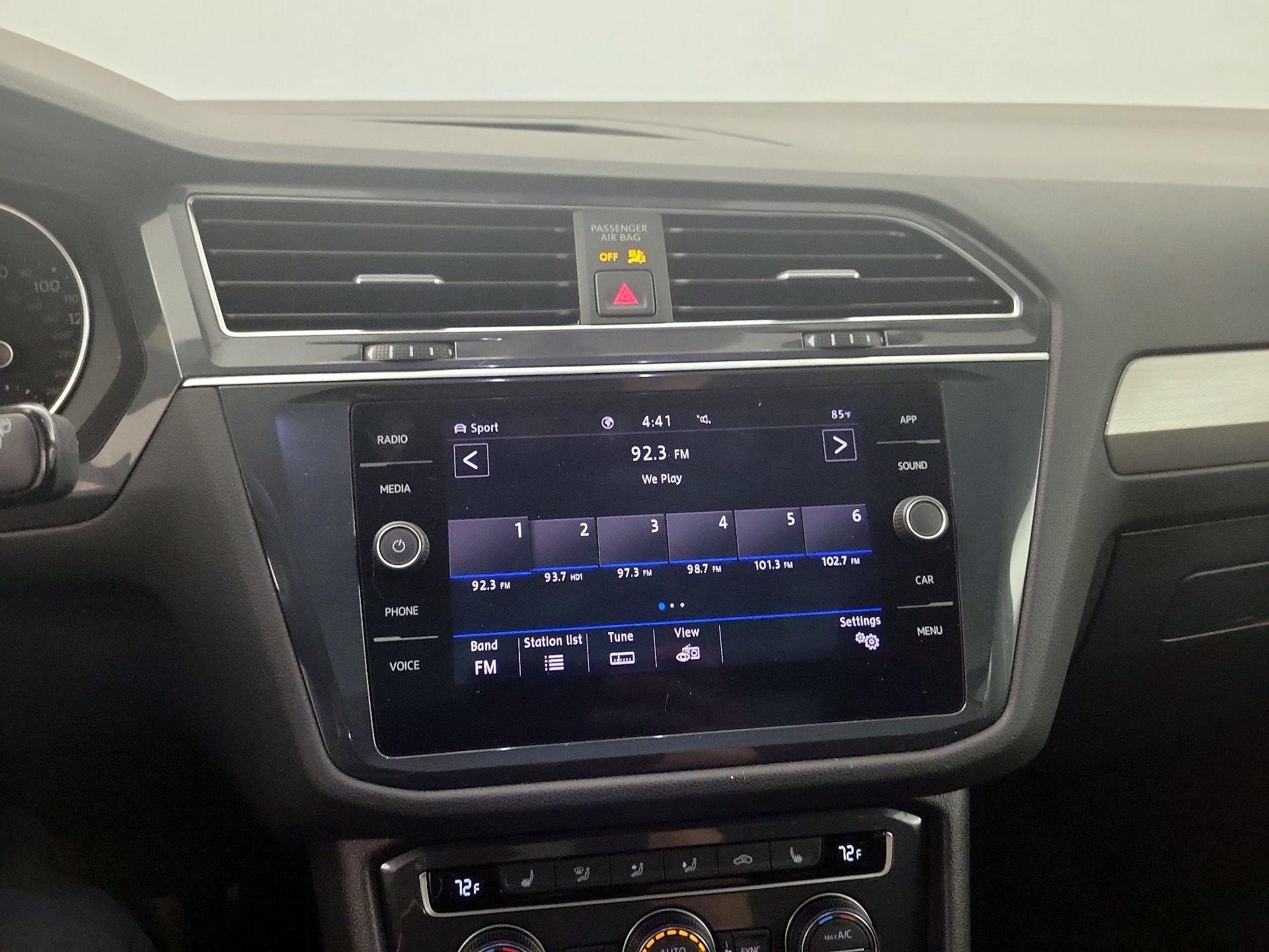 Thumbnail: 2020 Volkswagen Tiguan - 13