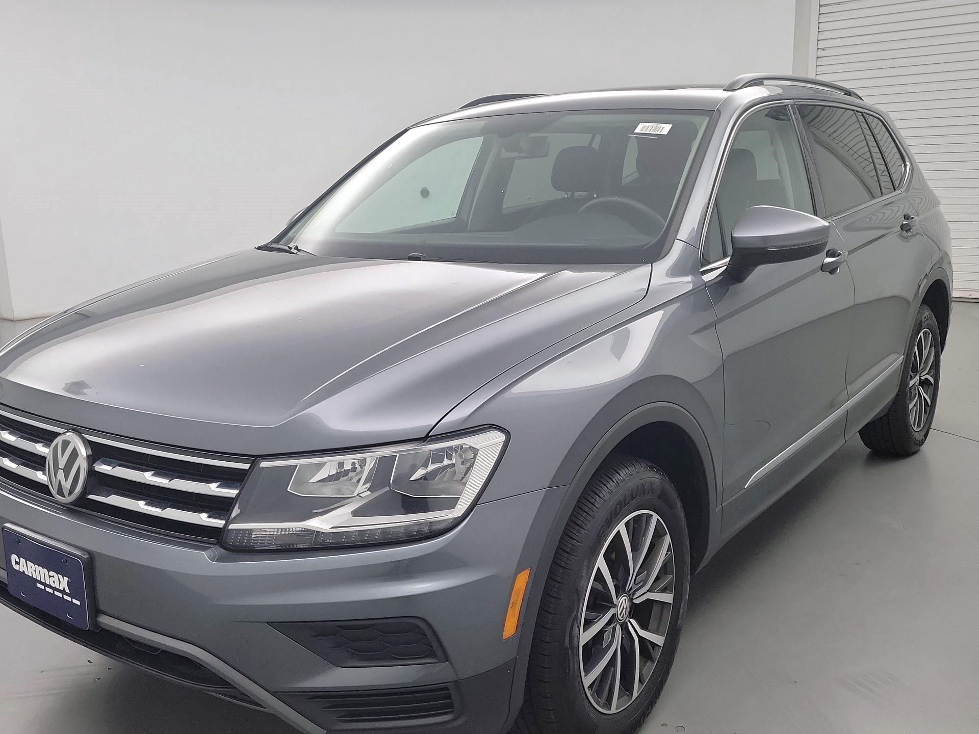 Thumbnail: 2020 Volkswagen Tiguan - 3