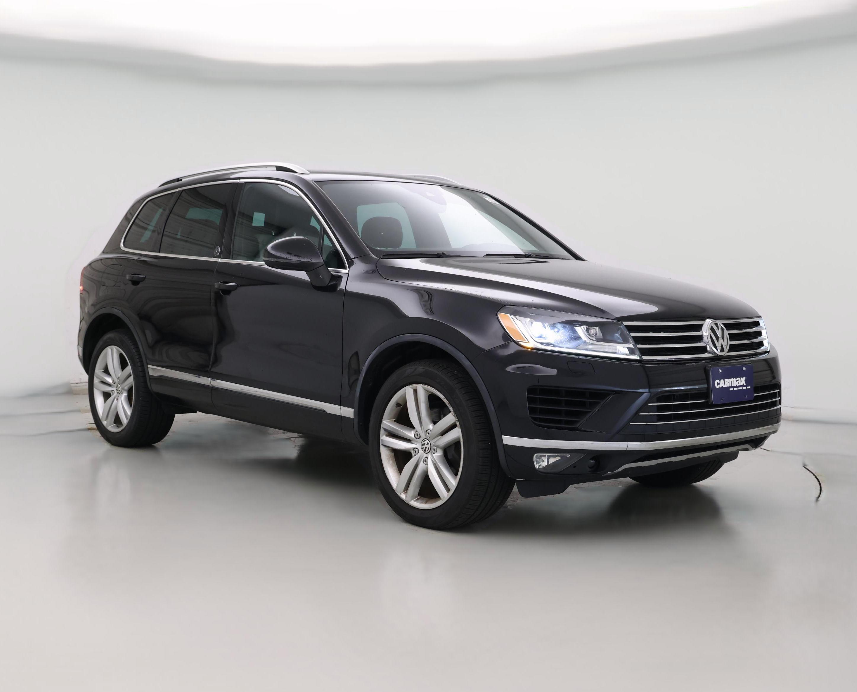 Thumbnail: 2017 Volkswagen Touareg - 1