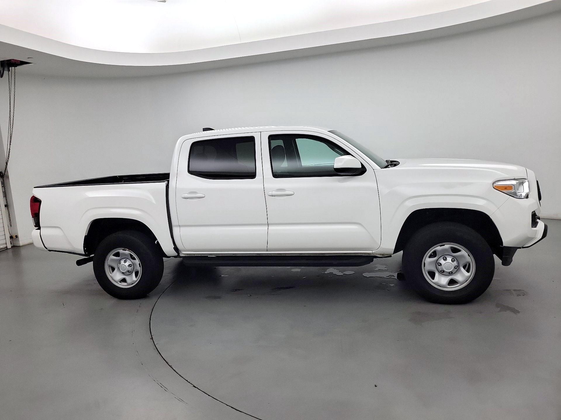 Thumbnail: 2022 Toyota Tacoma - 4