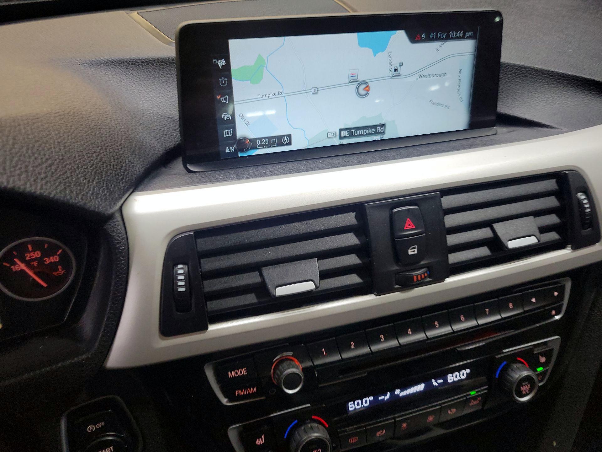 Thumbnail: 2017 BMW 3 Series - 14