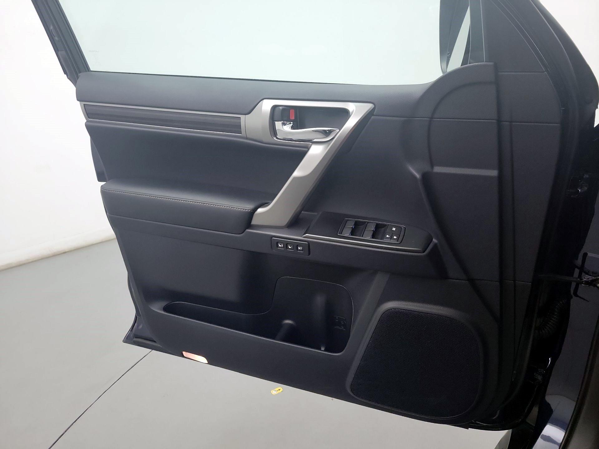 Thumbnail: 2023 Lexus GX - 10