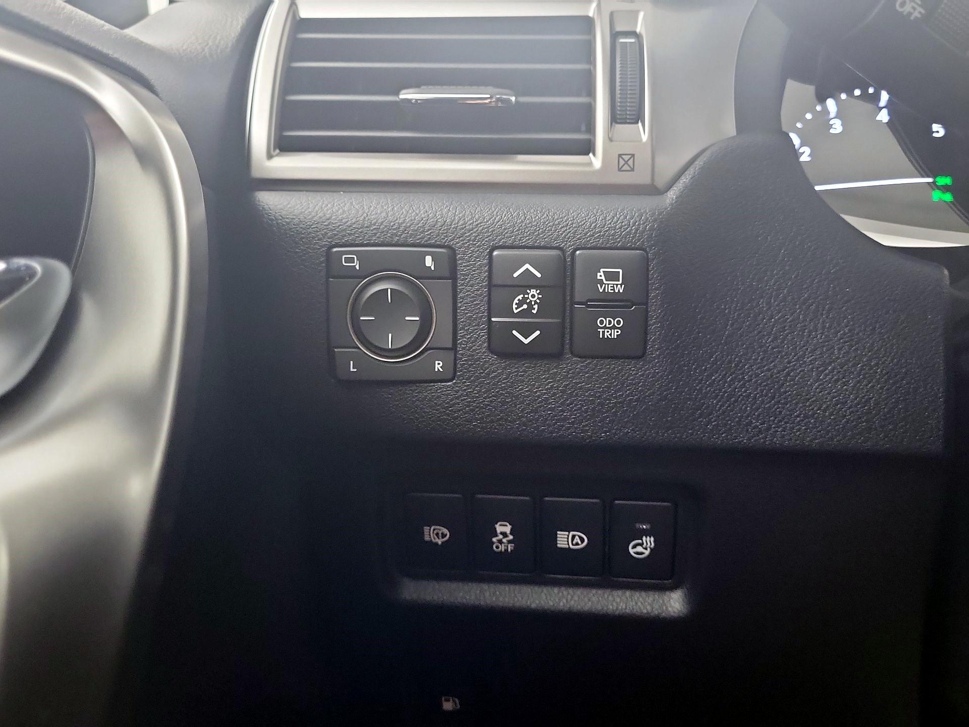 Thumbnail: 2023 Lexus GX - 11