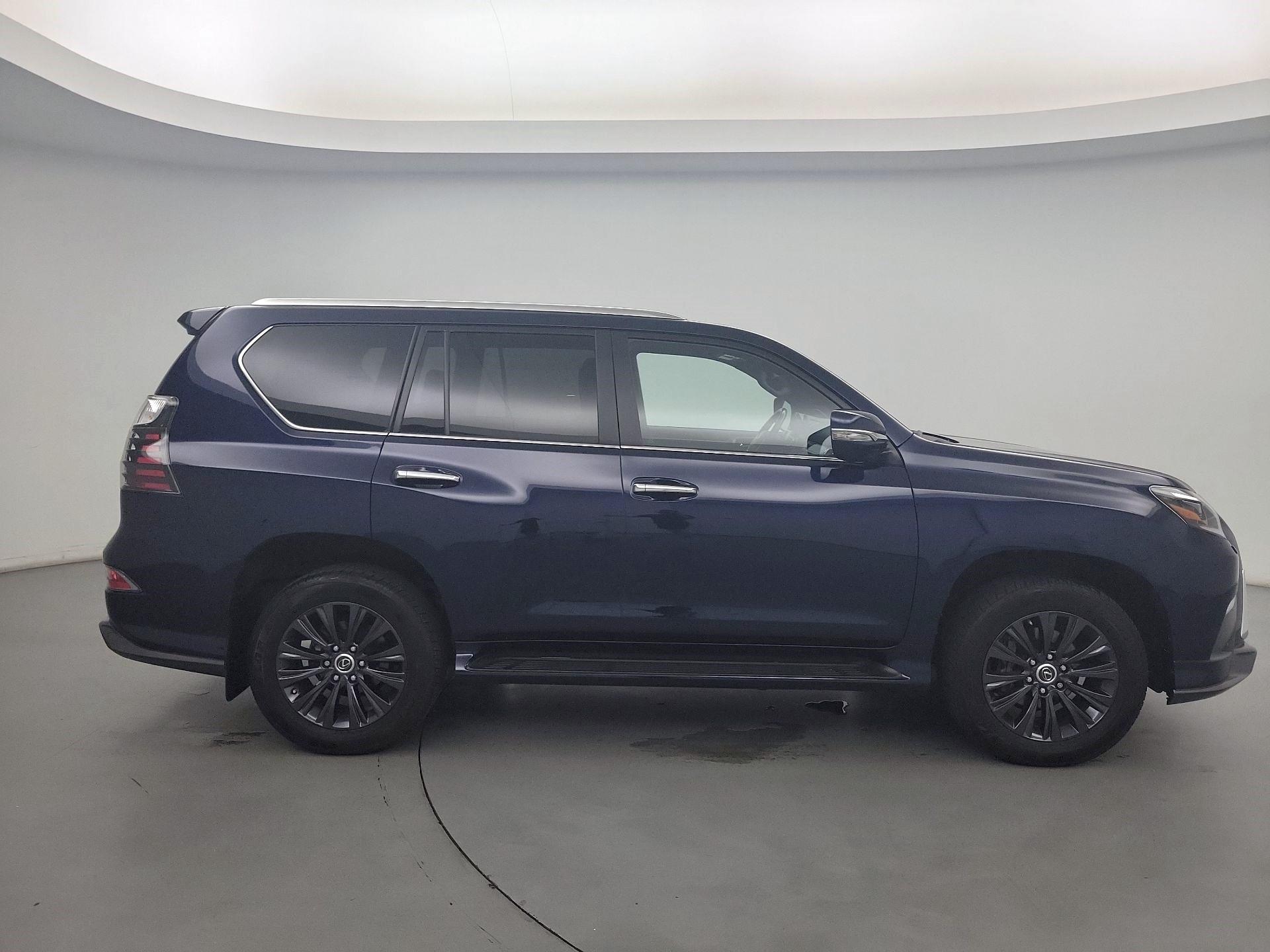 Thumbnail: 2023 Lexus GX - 4