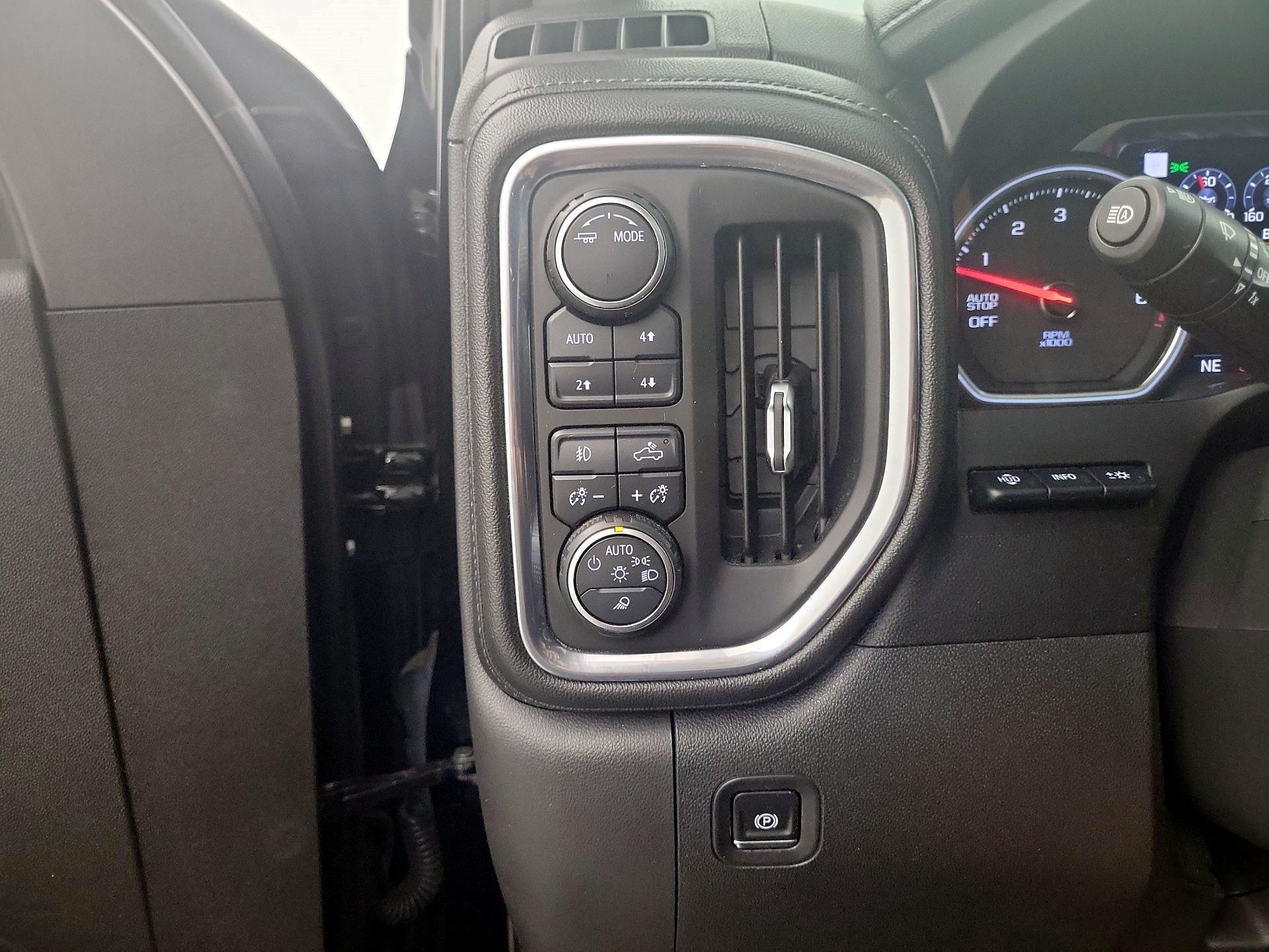 Thumbnail: 2021 Chevrolet Silverado 1500 - 11