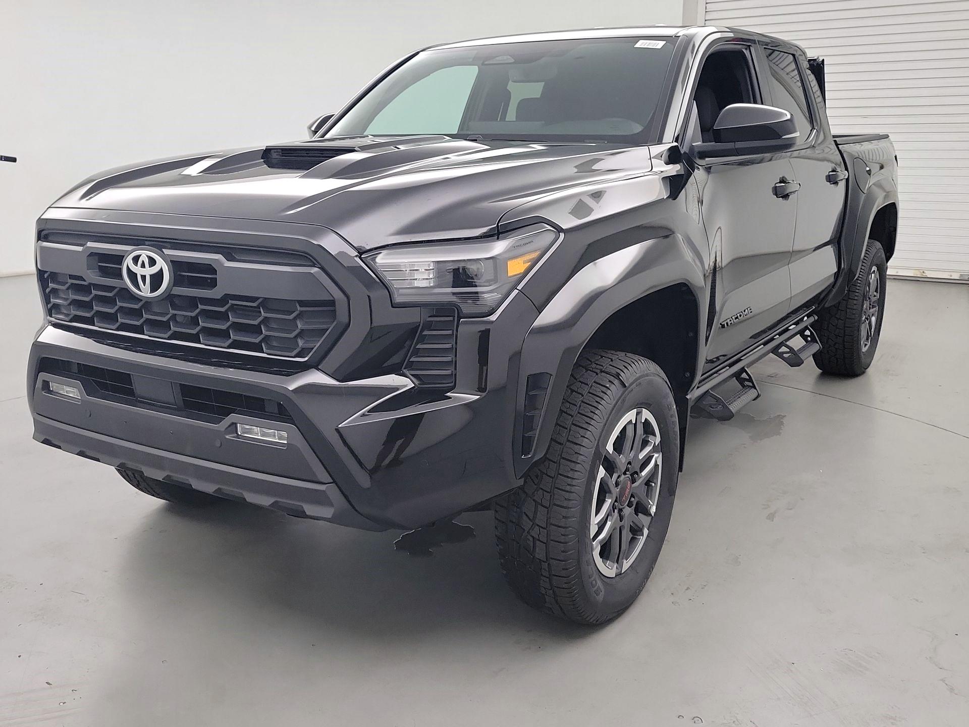 Thumbnail: 2024 Toyota Tacoma - 3