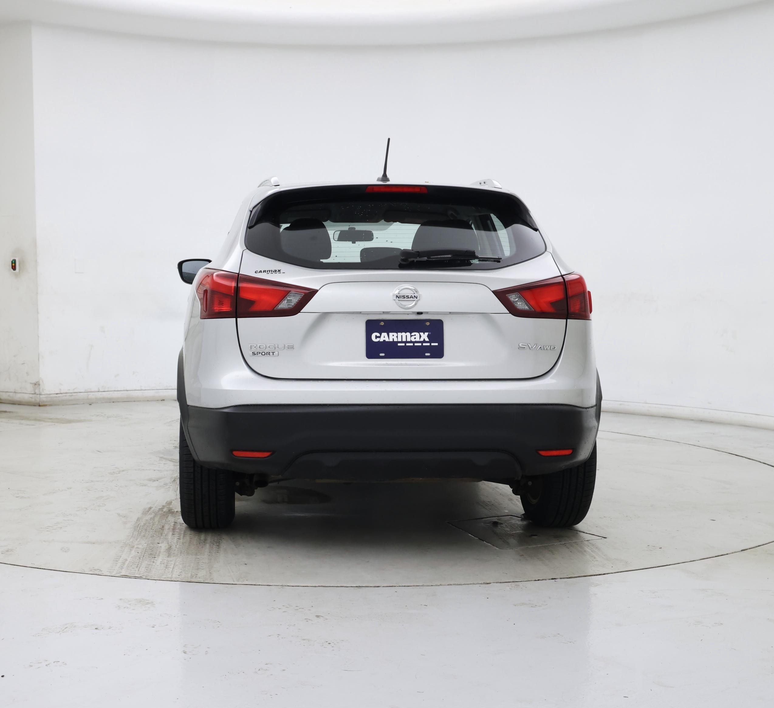 Thumbnail: 2017 Nissan Rogue Sport - 6
