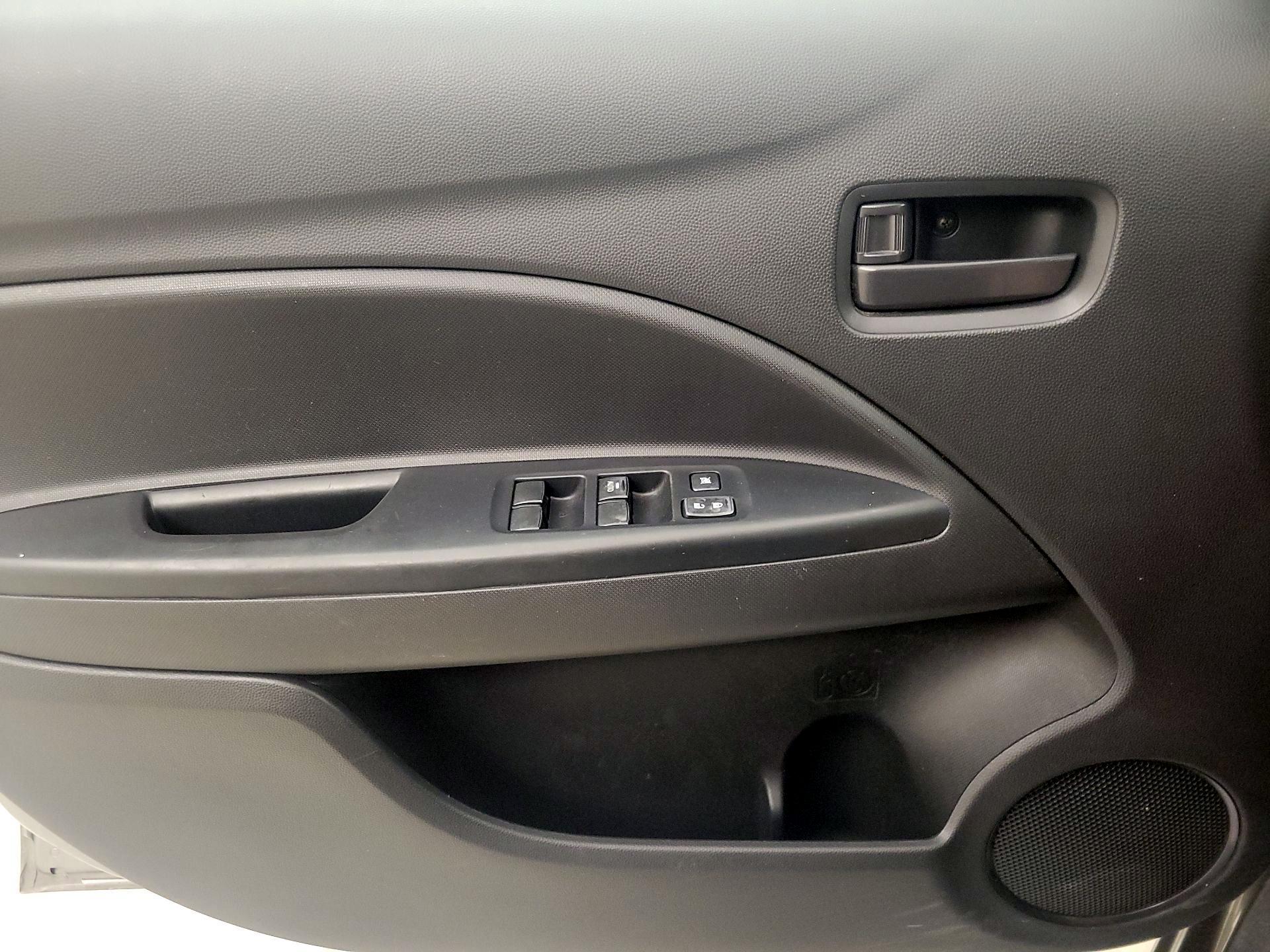 Thumbnail: 2017 Mitsubishi Mirage G4 - 12