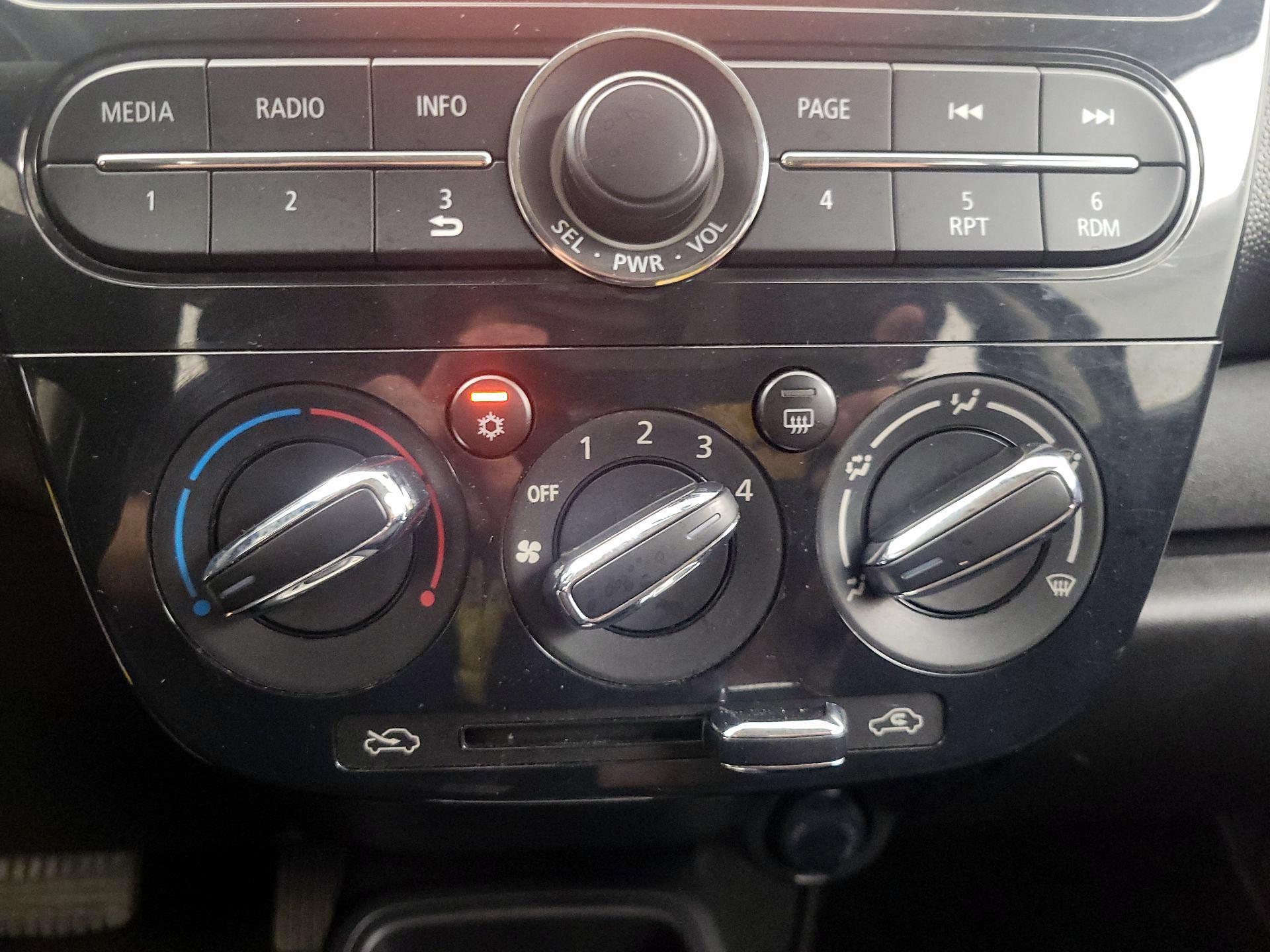 Thumbnail: 2017 Mitsubishi Mirage G4 - 15