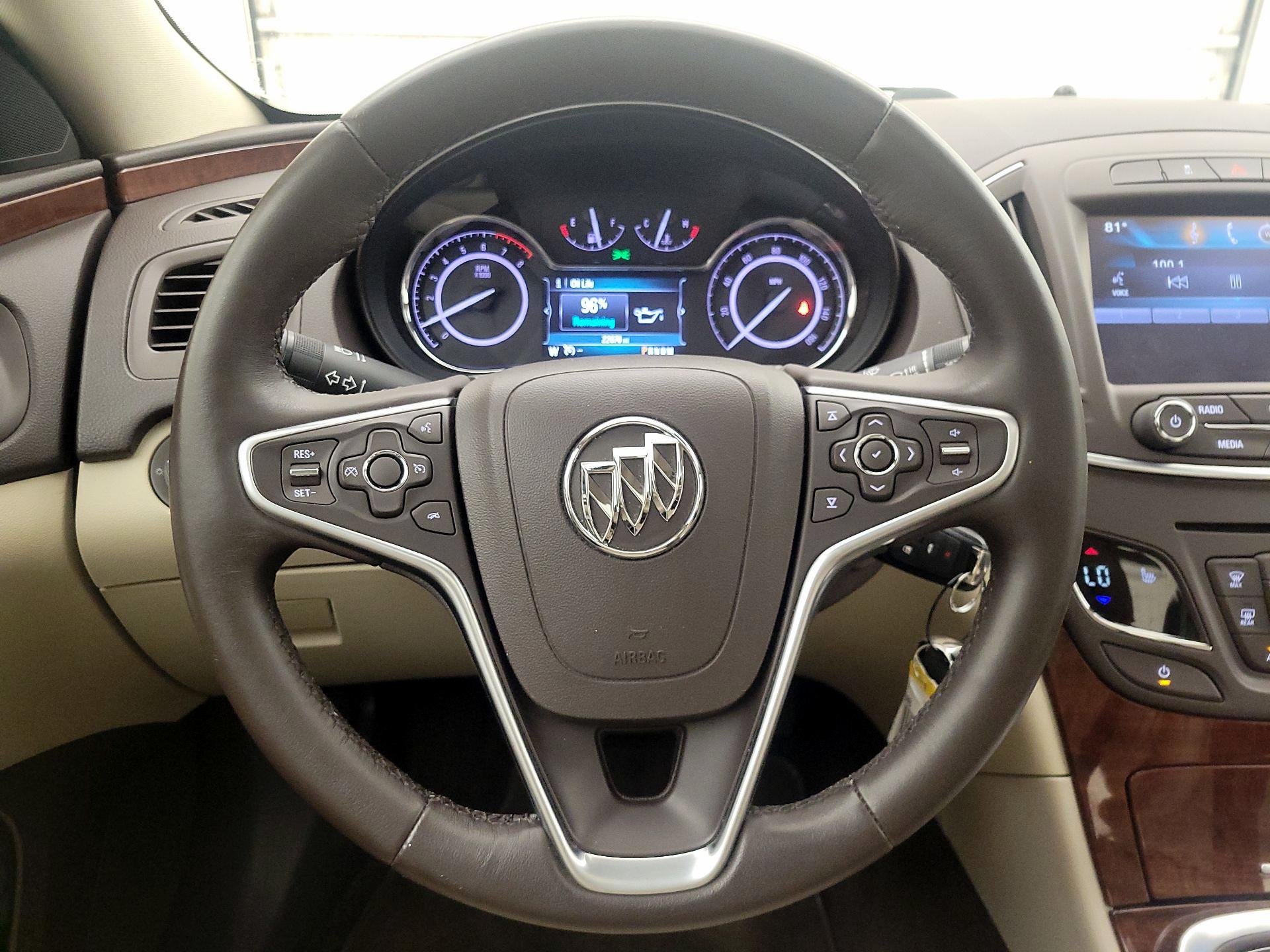 Thumbnail: 2015 Buick Regal - 10