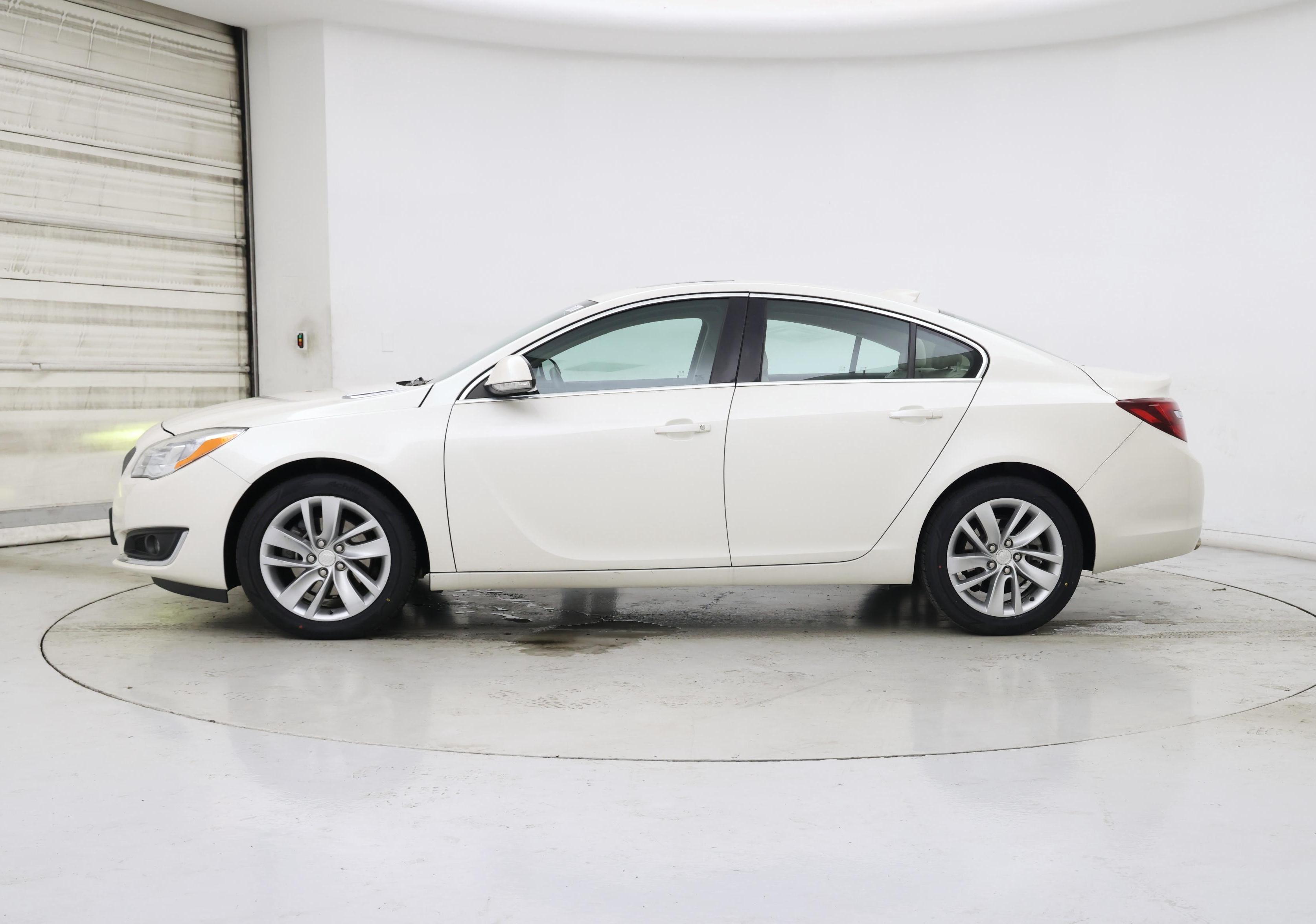 Thumbnail: 2015 Buick Regal - 3