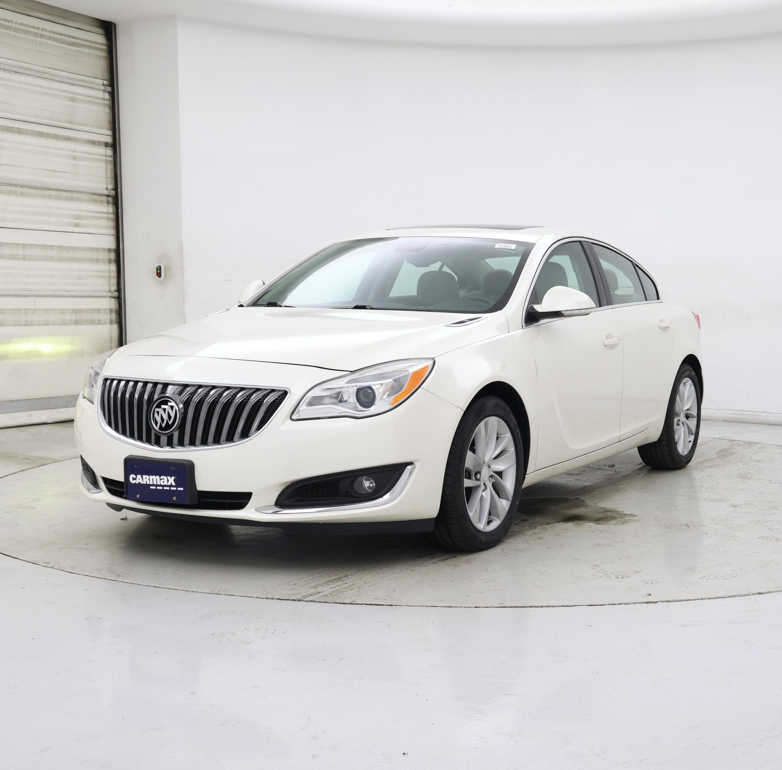 Thumbnail: 2015 Buick Regal - 4
